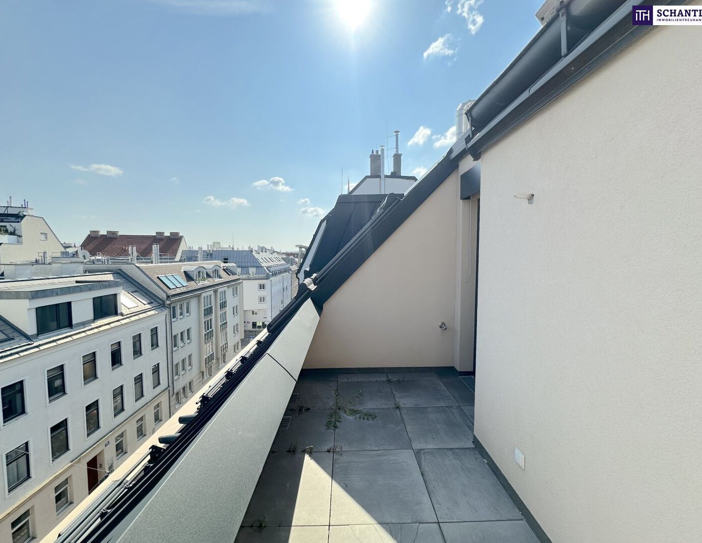 HELL - HELLER - 2. Dachgeschoß - mit 3 Zimmer und feiner Terrasse!
