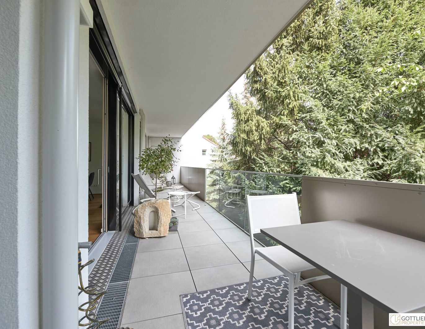 Bestlage Altstadt Mödling! Exklusive 3-Zimmer-Wohnung mit Balkon und zwei Parkplätzen in Grünruhelage