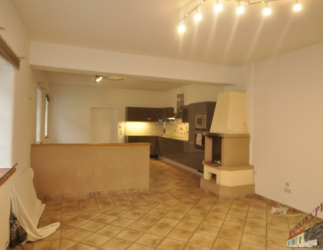 Großzügig angelegte Wohnung in Pressbaum mit Pergola, Pool und sehr großem Garten