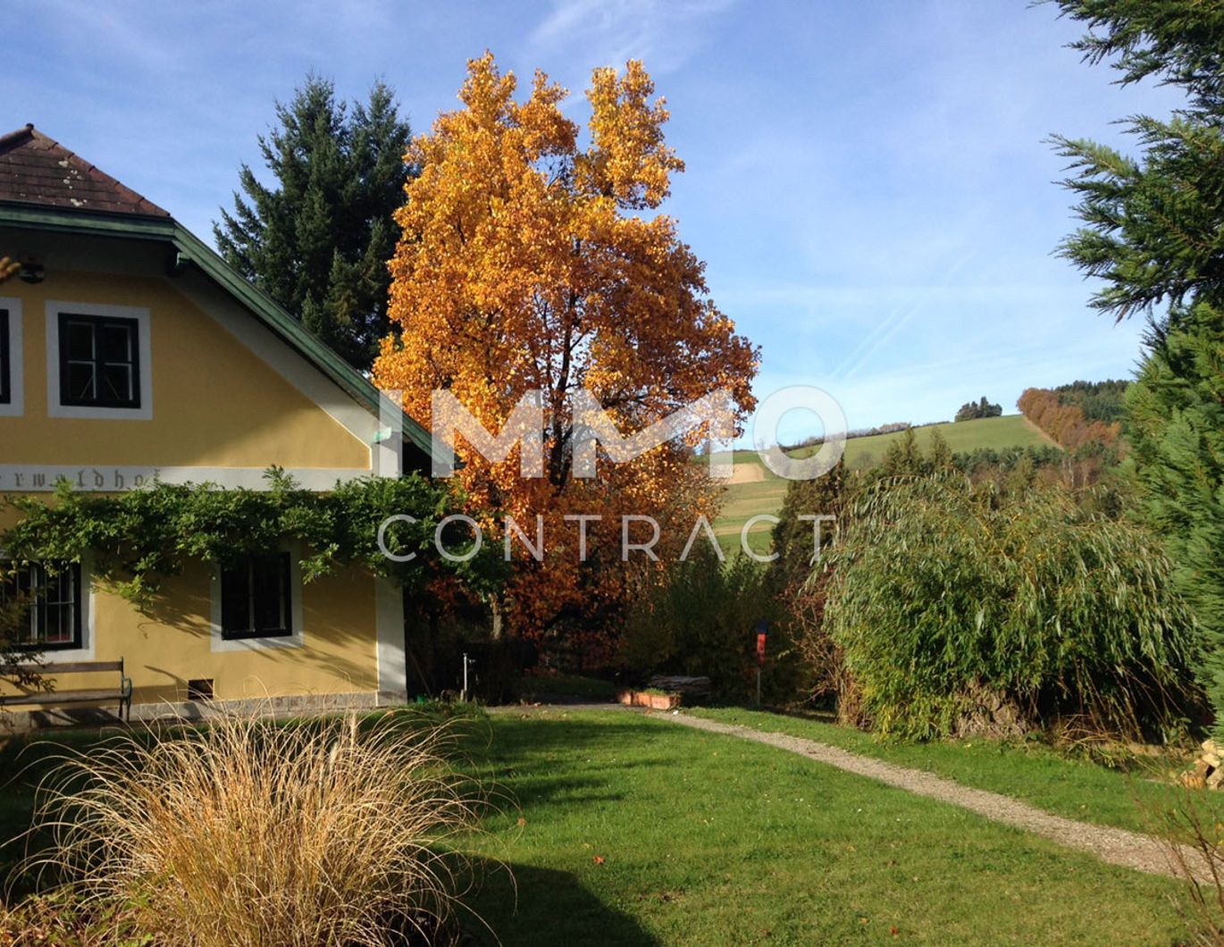 Wienerwaldhof mit Pool im Apfelgarten - 7 Zimmer - 5 bedroom villa 15 km from Vienna