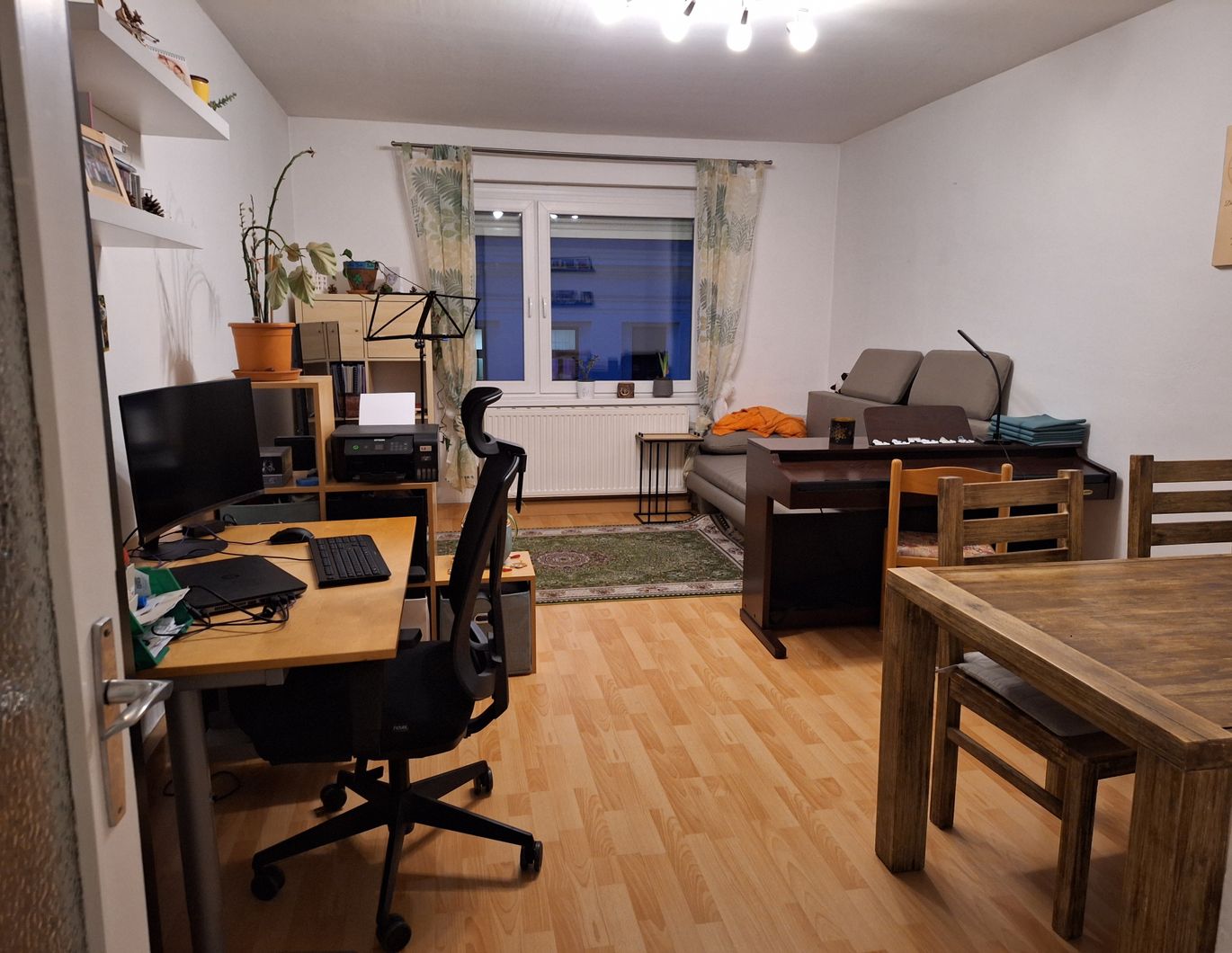 Moderne vollmöblierte 2-Zimmer Wohnung zur Zwischenmiete