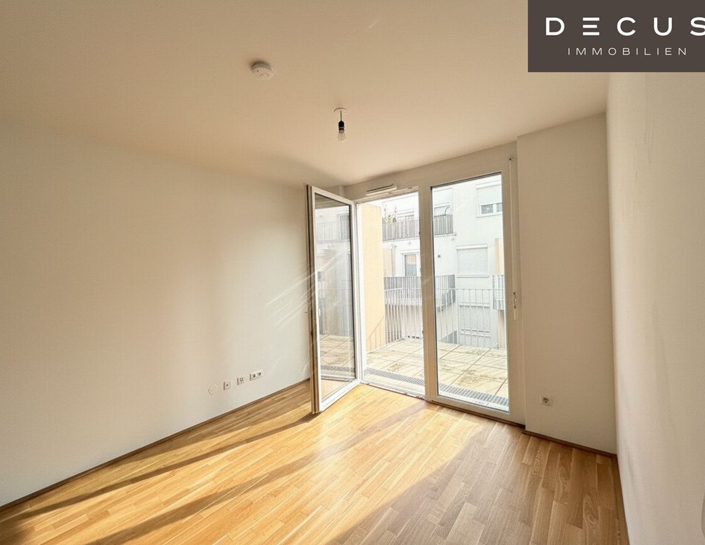 | AUSGEZEICHNETE LAGE | 2 ZIMMER | MIT BALKON | KAGRANER PLATZ | NEUBAU |