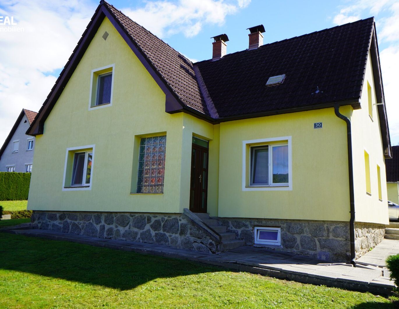 Modernisiertes Wohnhaus mit Garten und Nebengebäude im Yspertal