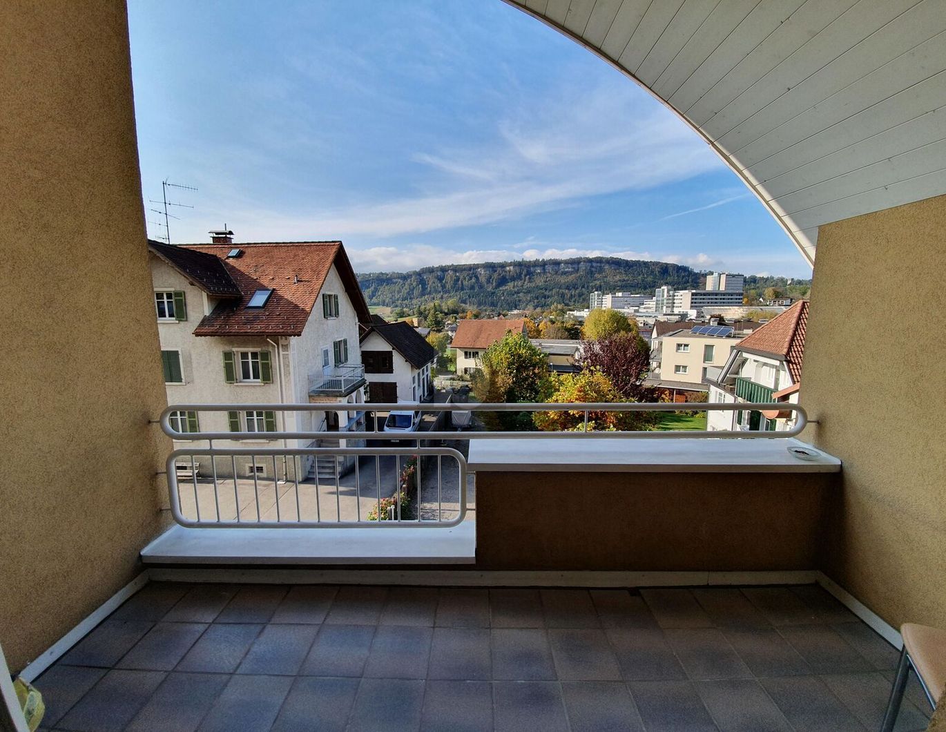 PREISHIT! IN TOP LAGE UND GRENZNÄHE MIT BALKON