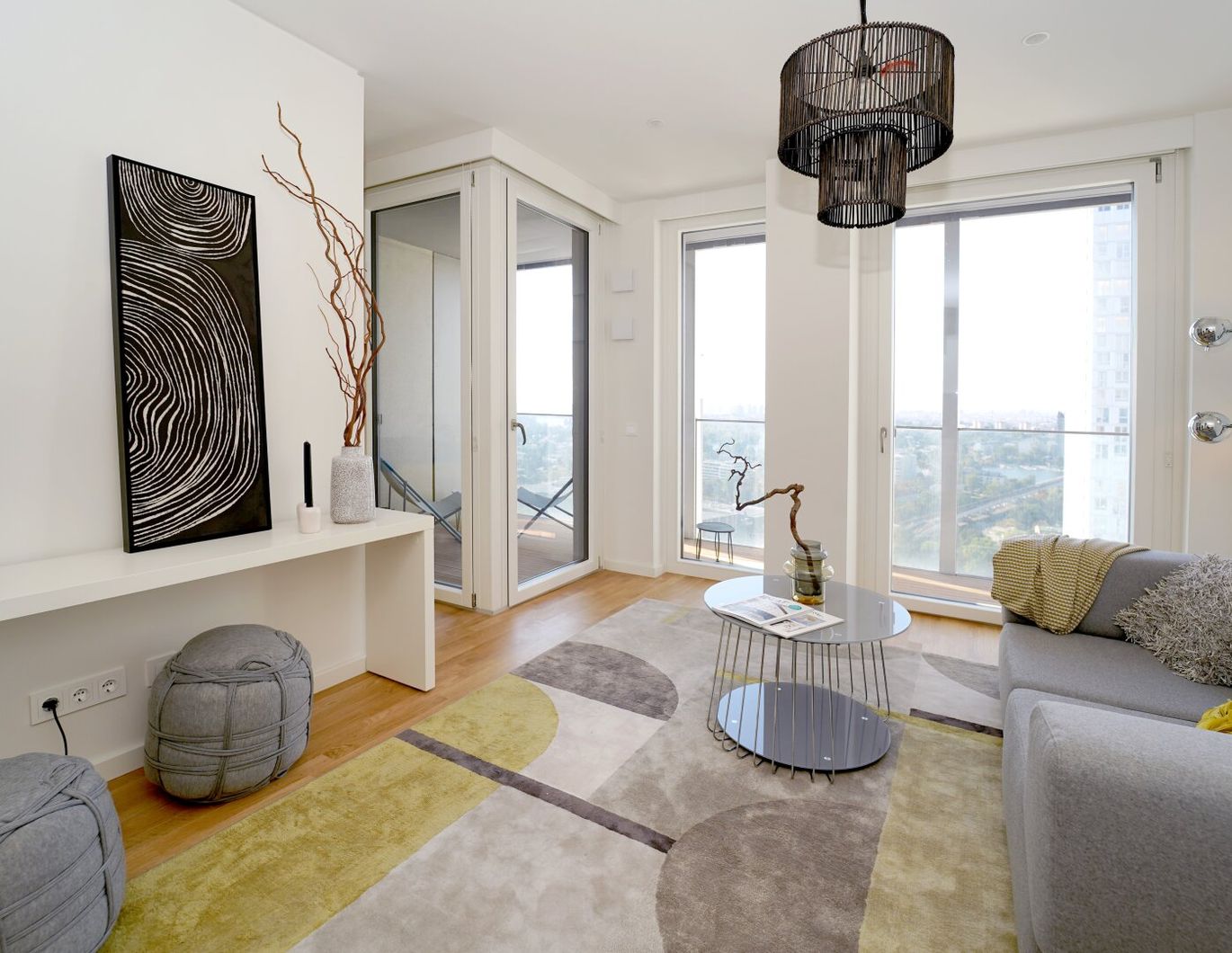 Stylische 1,5-Zi.-Wohnung mit Loggia & Rooftop Pool | TOWER HOMES