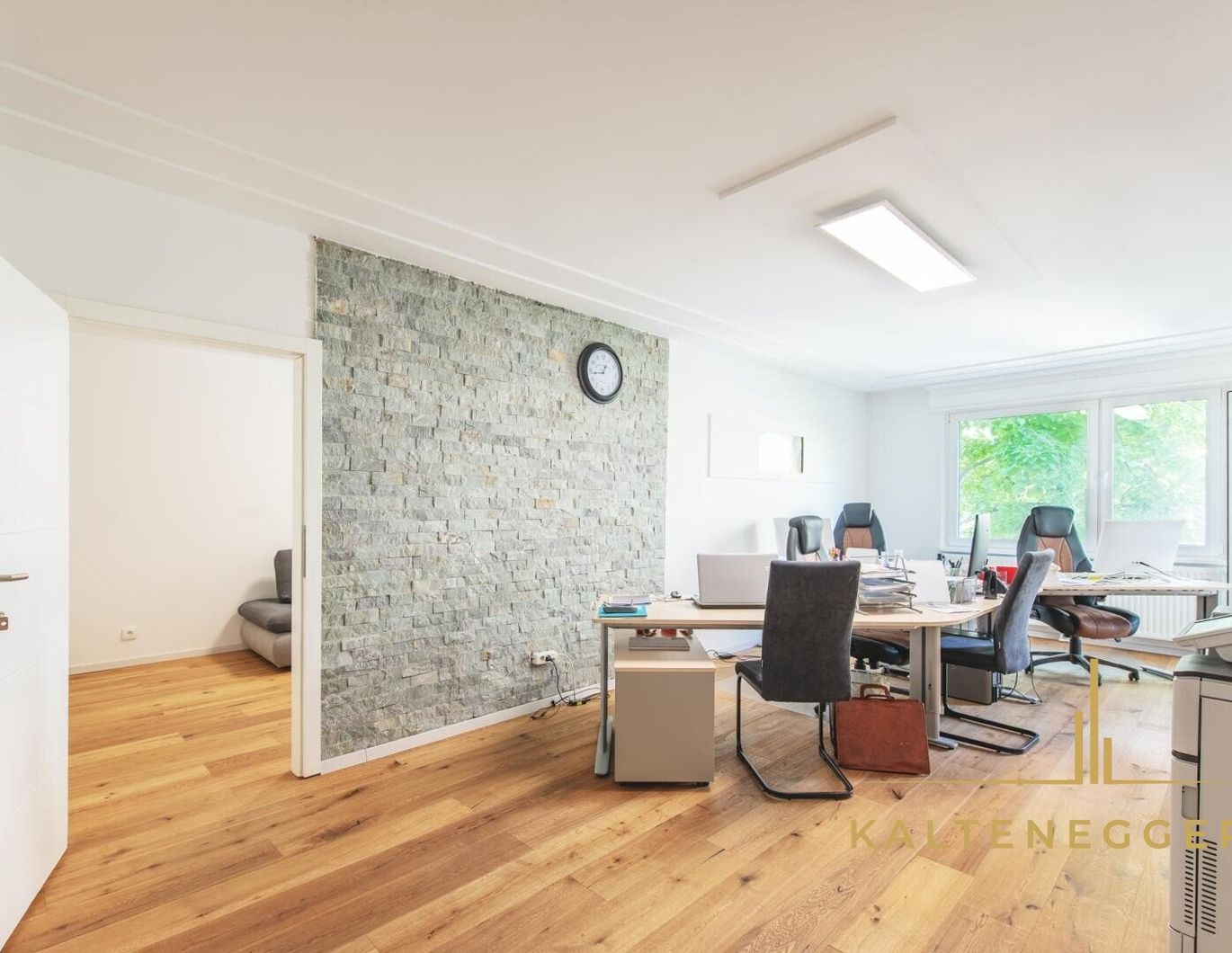 Traumhafte 3 Zimmer-Wohnung mit Loggia - WG-tauglich