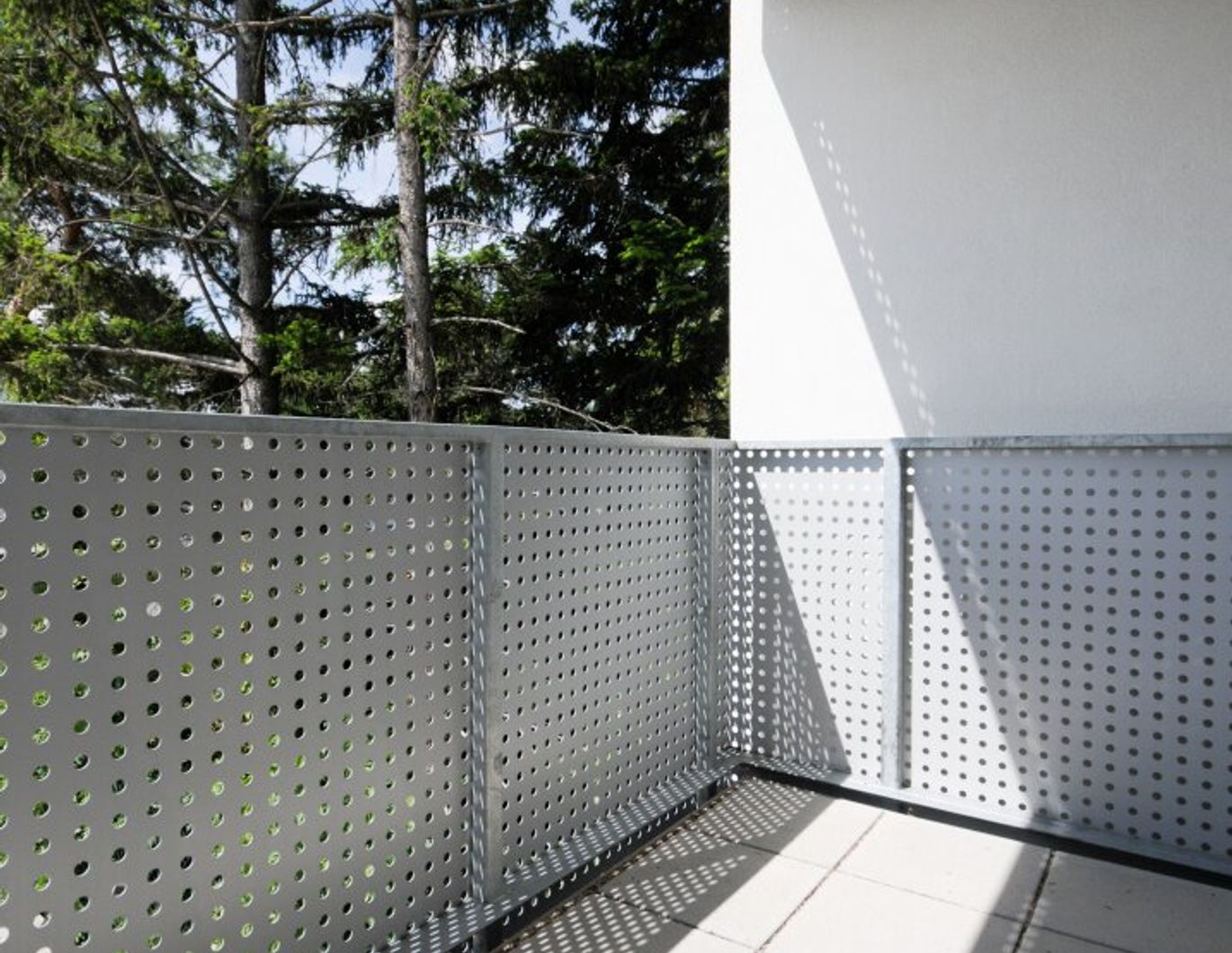PERFEKTE 2-ZIMMER-WOHNUNG MIT SÜD-BALKON IM ERSTBEZUG