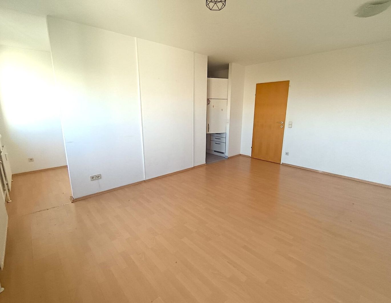 Nähe Waldmüllerpark | Helle 2-Zimmer-Wohnung - ideal als Kapitalanlage!
