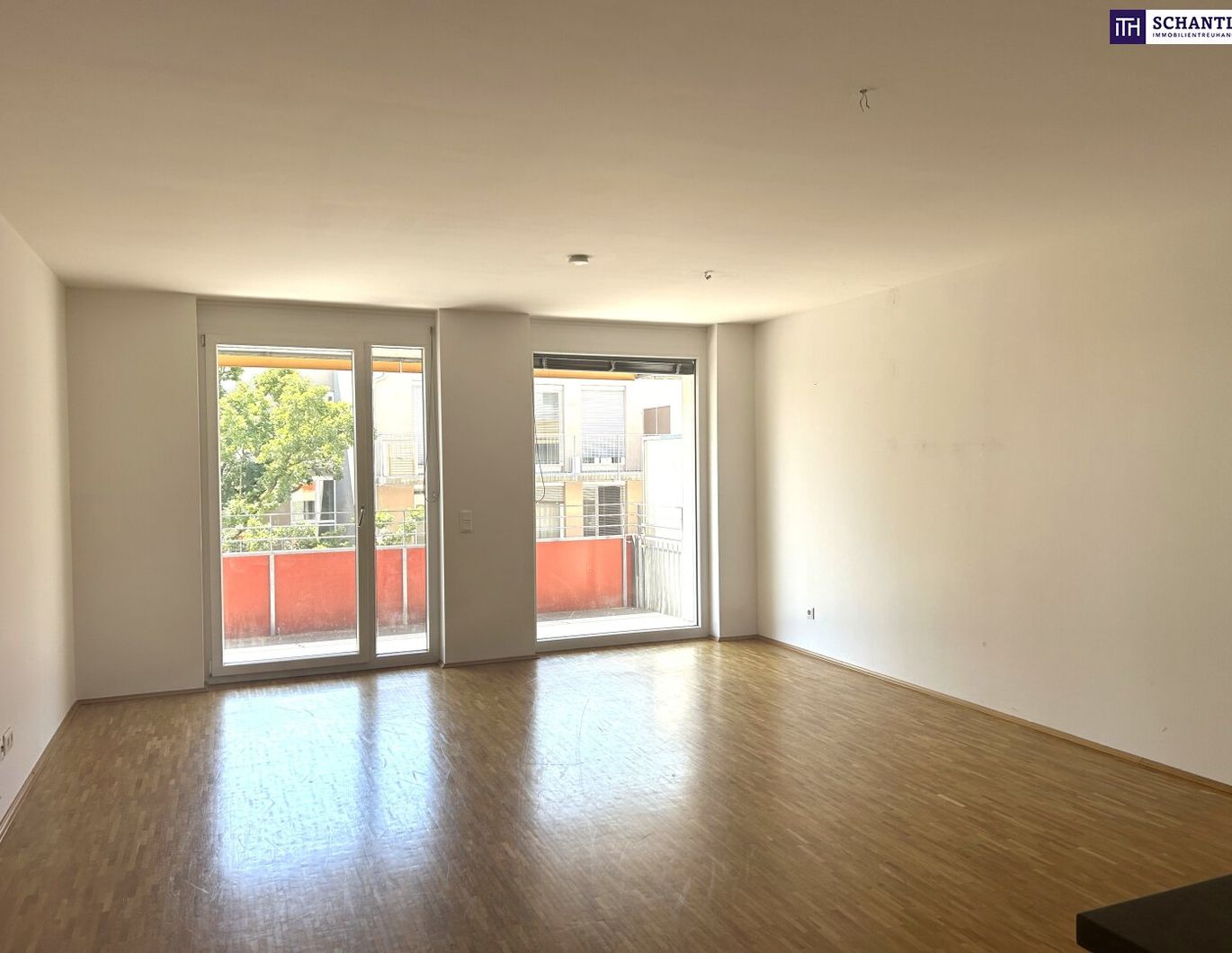 Herrlich helle Familienwohnung mit zwei Balkonen, schönem Badezimmer mit Badewanne-Zentrumsnähe, in 8020 Graz zu mieten!