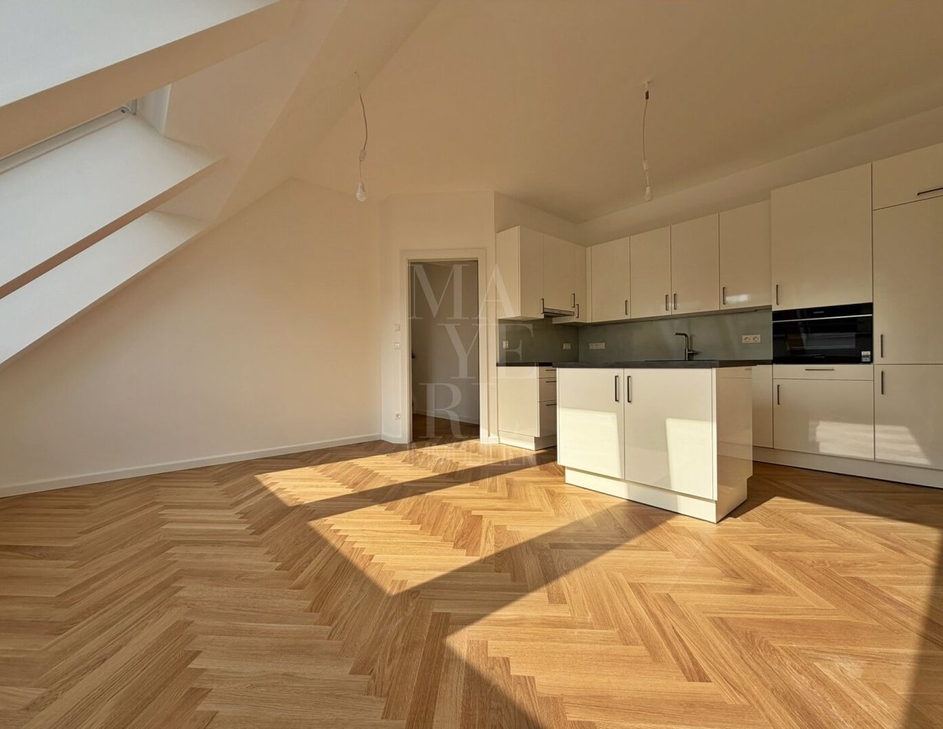 Penthouse mit Wienblick, 60 m² Dachterrasse und Naturpool - ERSTBEZUG