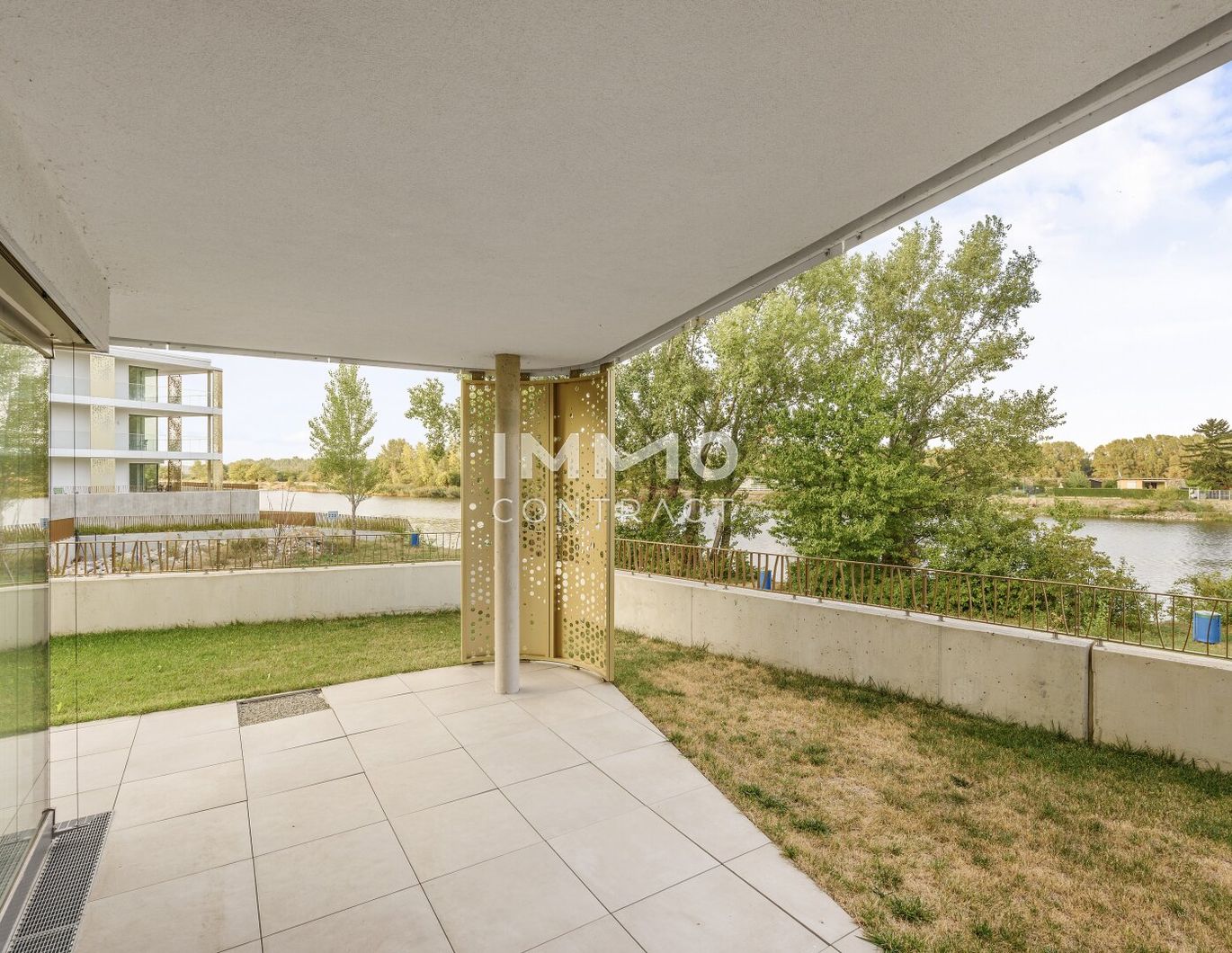 1. Reihe am Wasser! Gartenoase mit 131m2 Garten inkl. Wellness - 365 Tage Urlaub