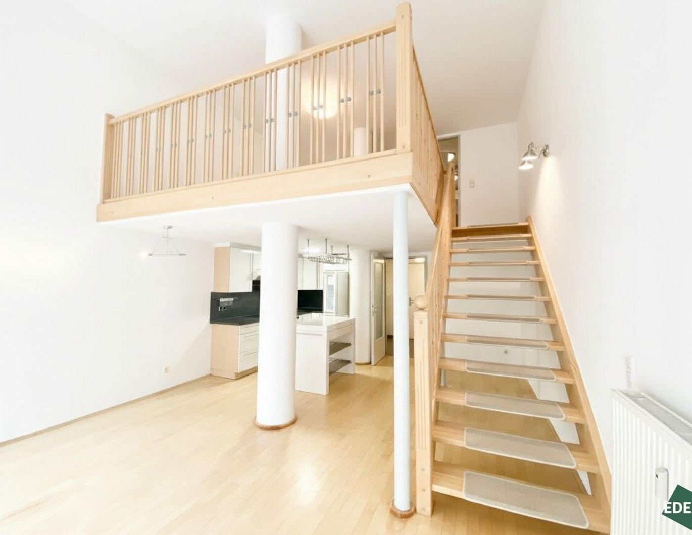 Wohnen mit Wow-Faktor: Galerie-Wohnung mit Garten nahe U4 Braunschweiggasse