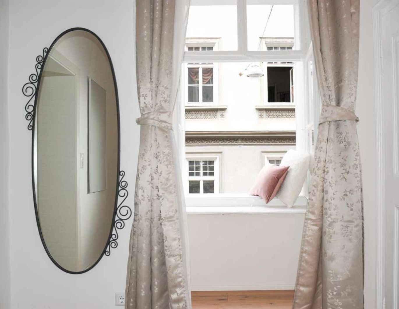 WG Zimmer - 440,- all in - inkl. Strom - in Top Innenstadtlage (Schlossbergnähe)