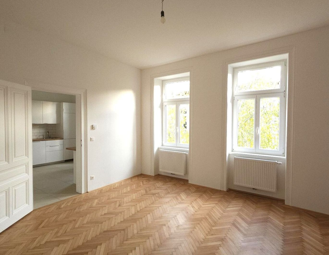 Erstbezug nach Sanierung - Helle, ruhige 2 Zimmer Wohnung Nähe Thaliastraße