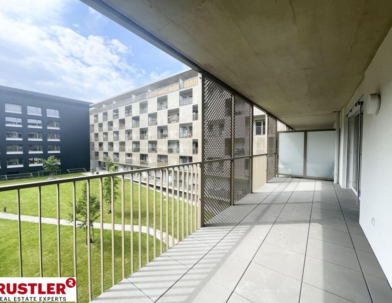 SMART WOHNEN in 4-Zimmerwohnung mit zwei Balkonen