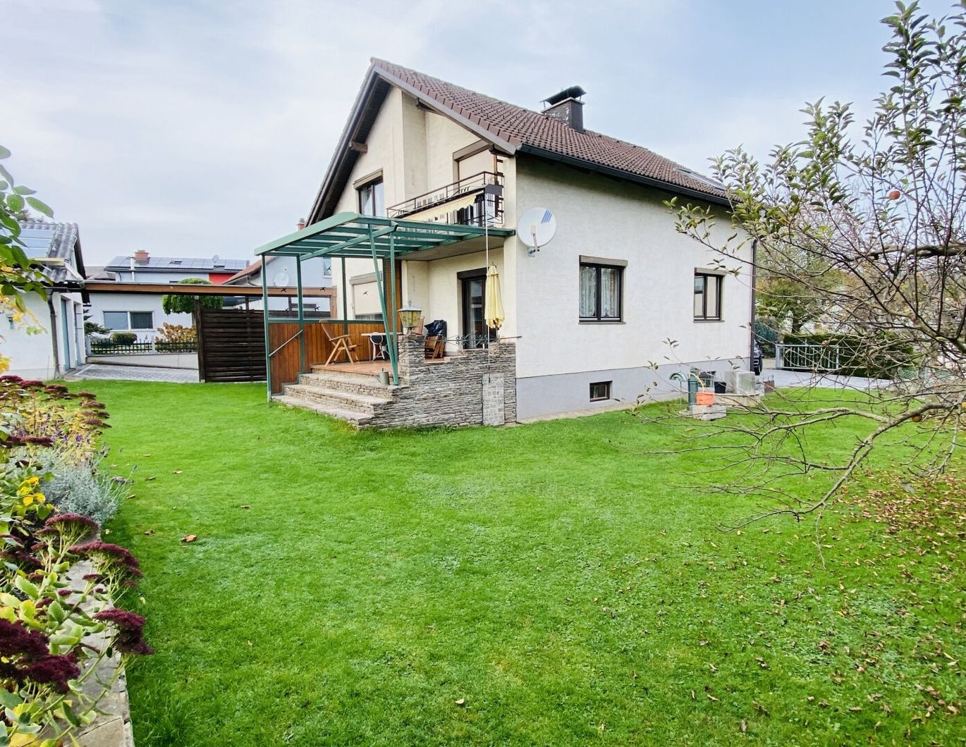 ***Kaufanbot vorhanden***Ihr Familienparadies in Spielberg - Charmantes Haus mit Kachelofen und sonniger Gartenfläche