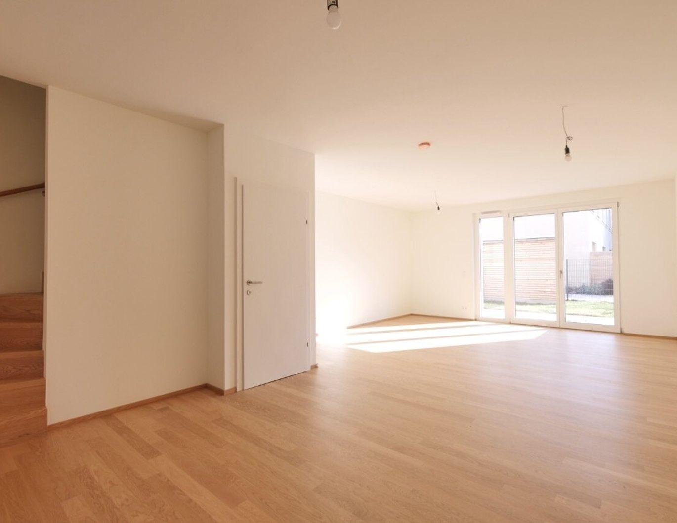 Erstbezug Reihenhaus 5 Zimmer | Parken | Garten | PV-Anlage