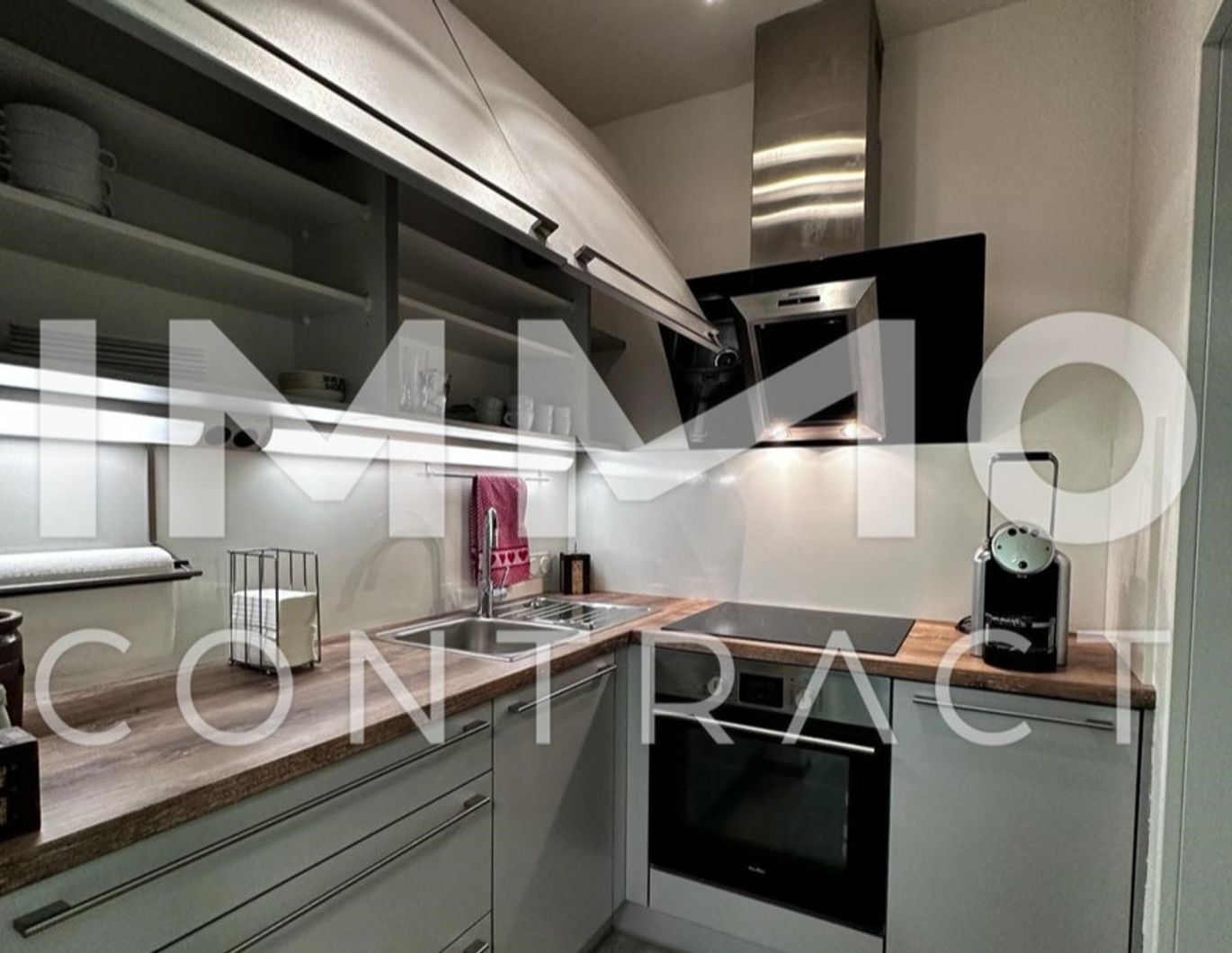 TOP sanierte Eigentumswohnung/ Loggia / Carport!