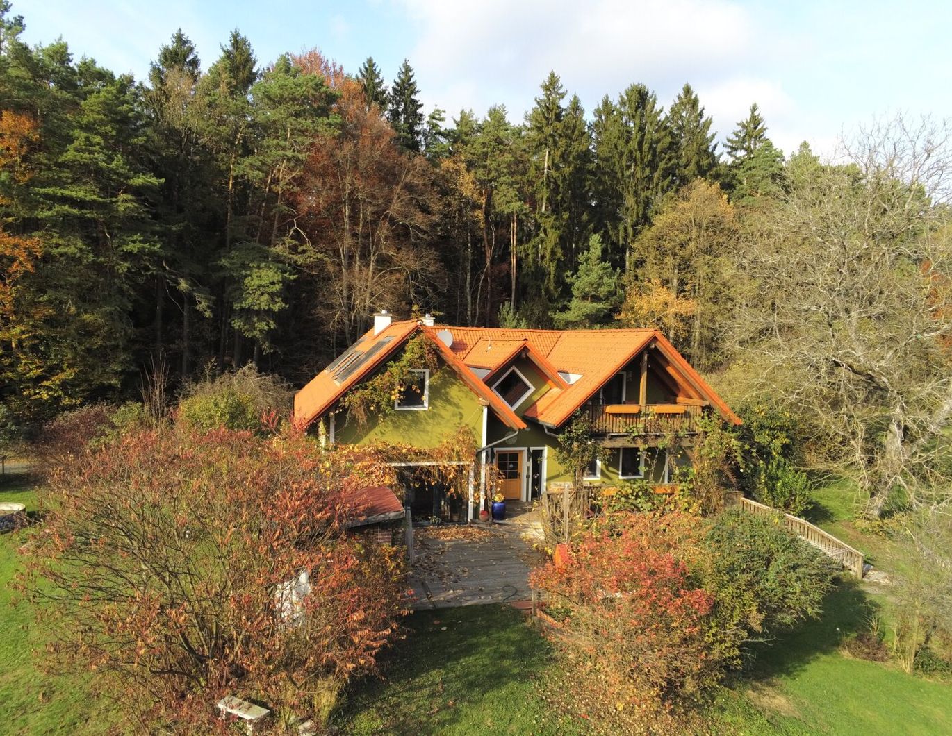 Großzügiges Einfamilienhaus in idyllischer Ruhe/- Alleinlage