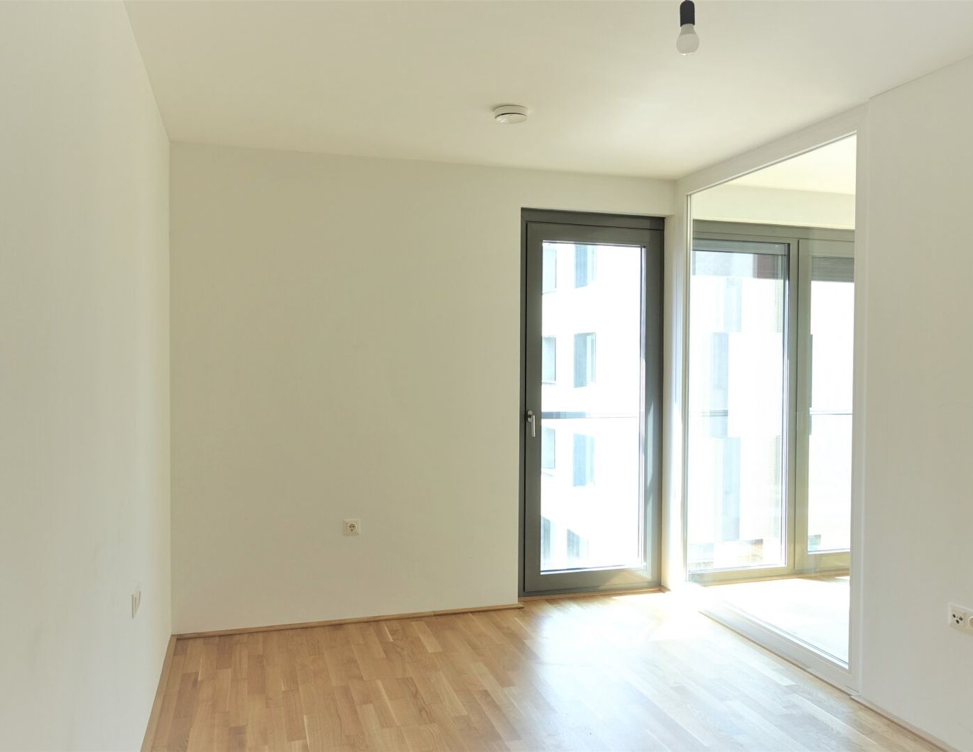 CITY APARTMENT - 2 ZIMMER inkl moderner Küche!