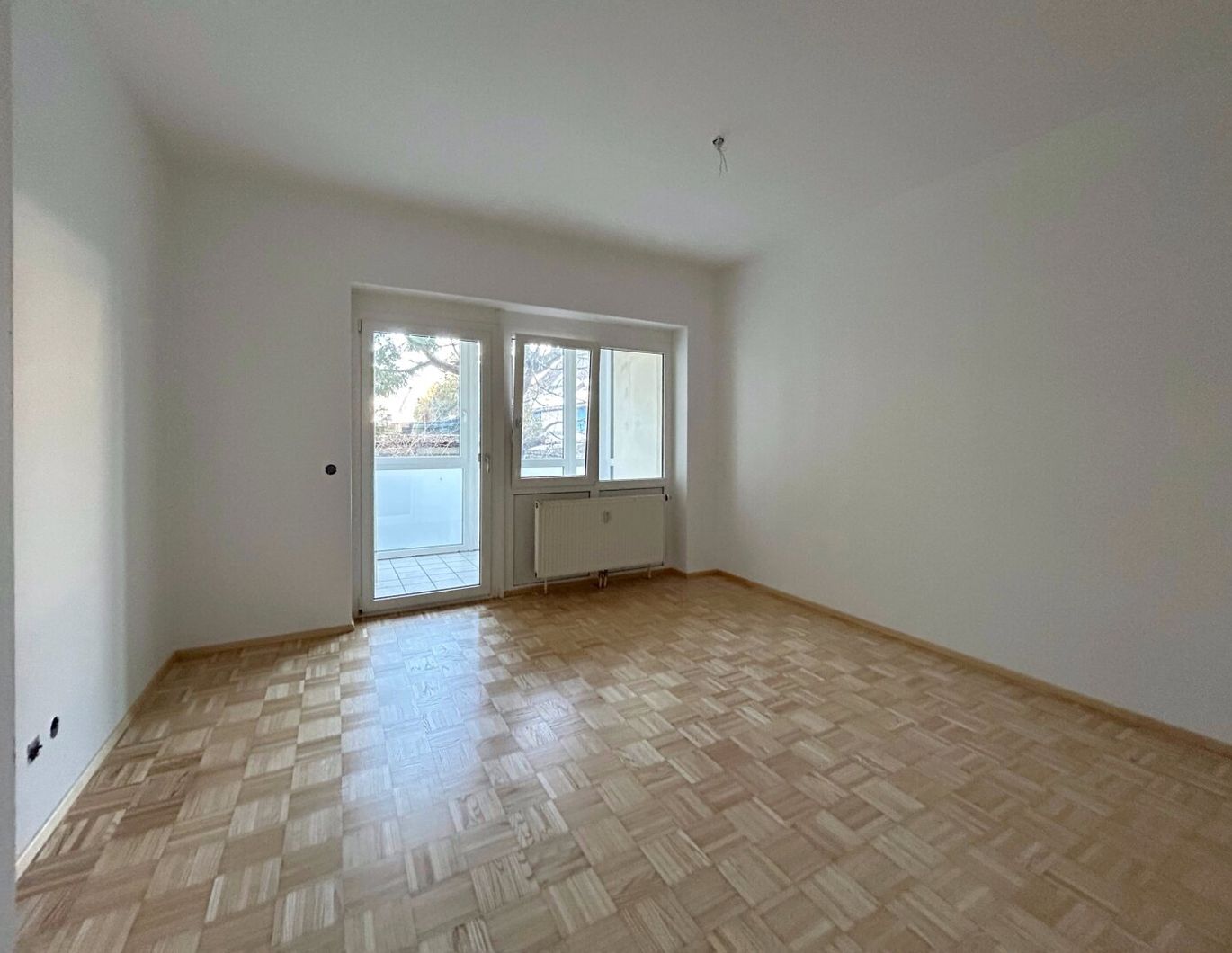 WOHNEN IN PUCHENAU - 2 ZIMMER WOHNUNG MIT BALKON UND GARAGE