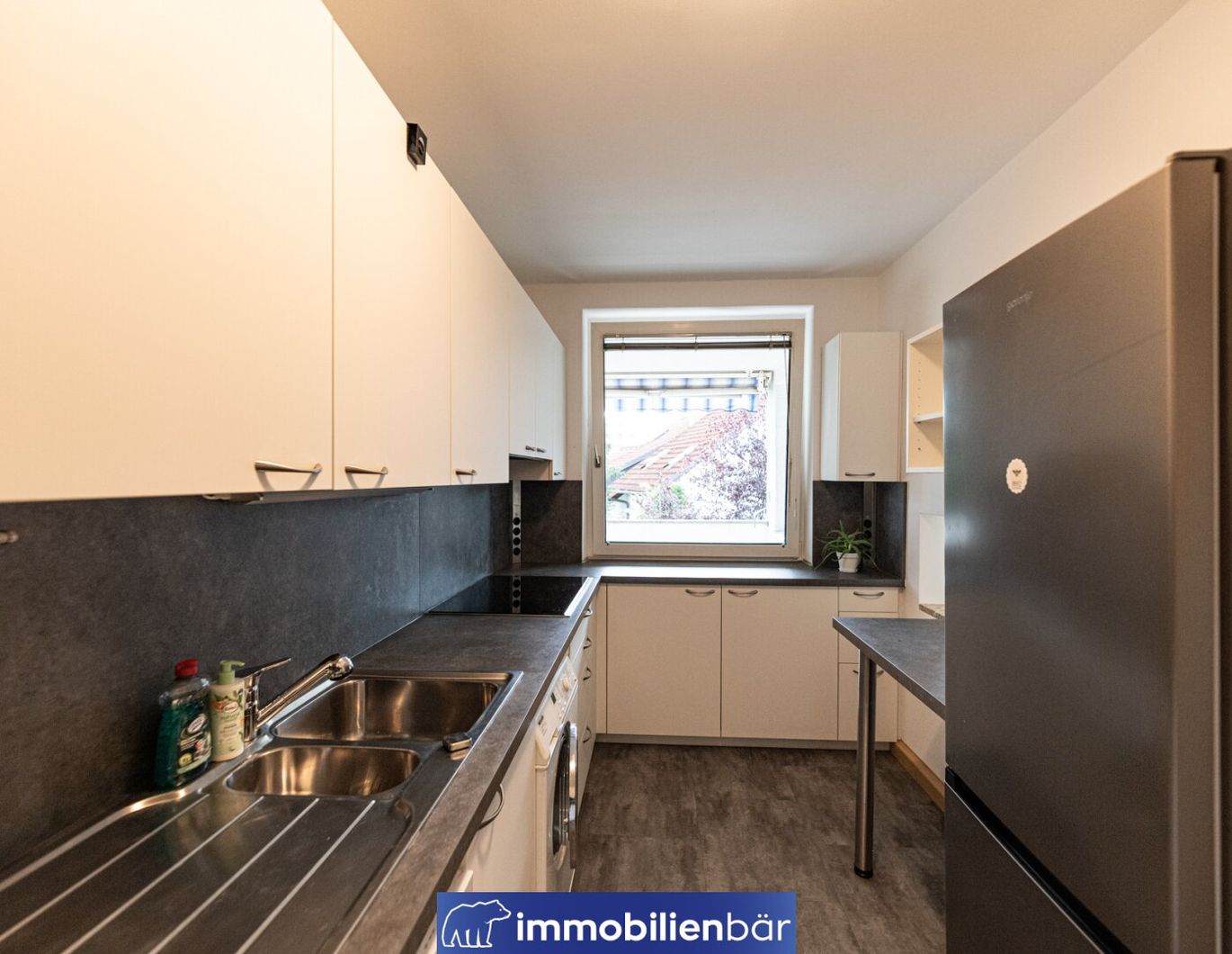 2-Zimmer-Wohnung mit Loggia, Klimaanlage & Stellplatz in begehrter Lage von Leonding