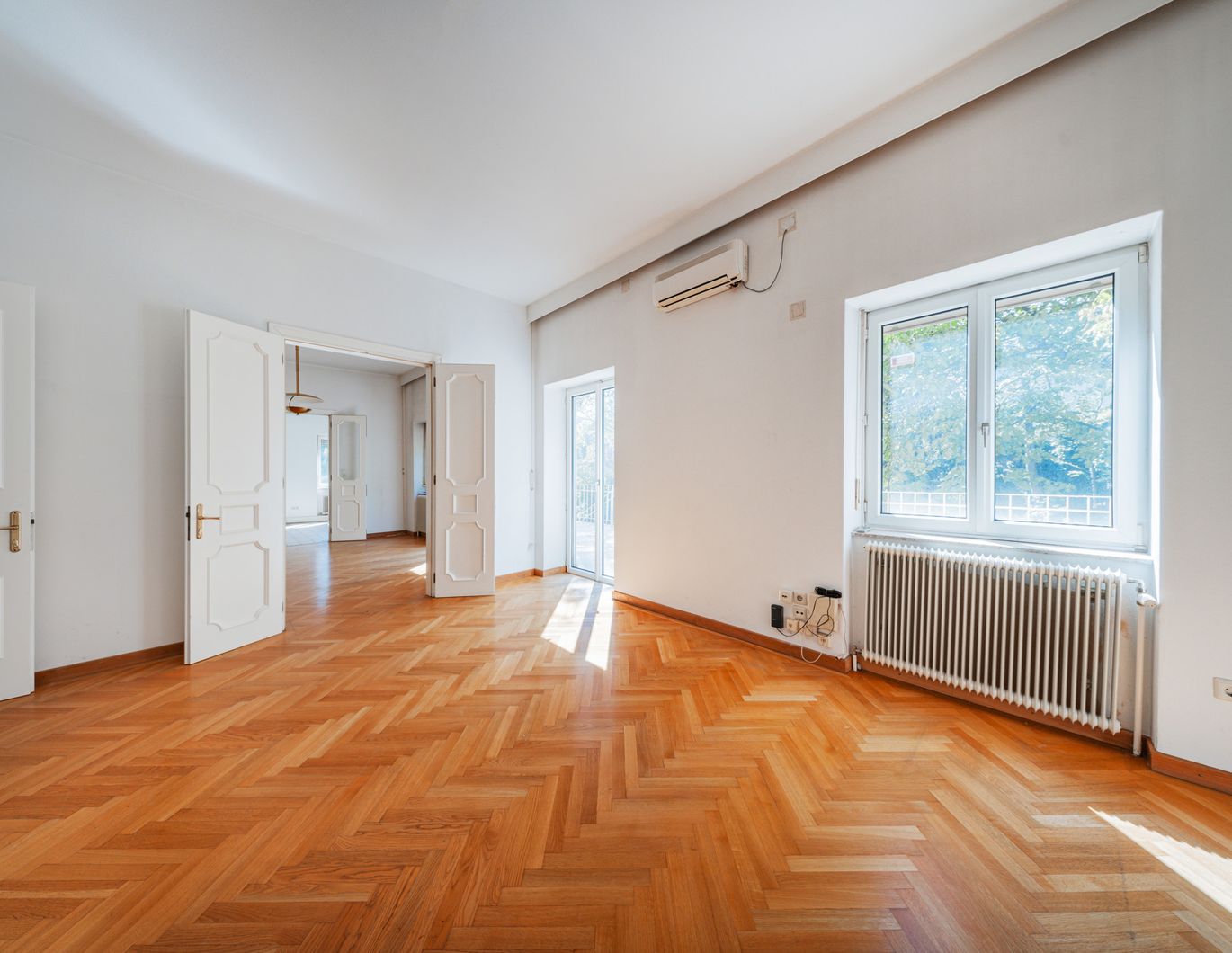 Familienvilla mit Garten