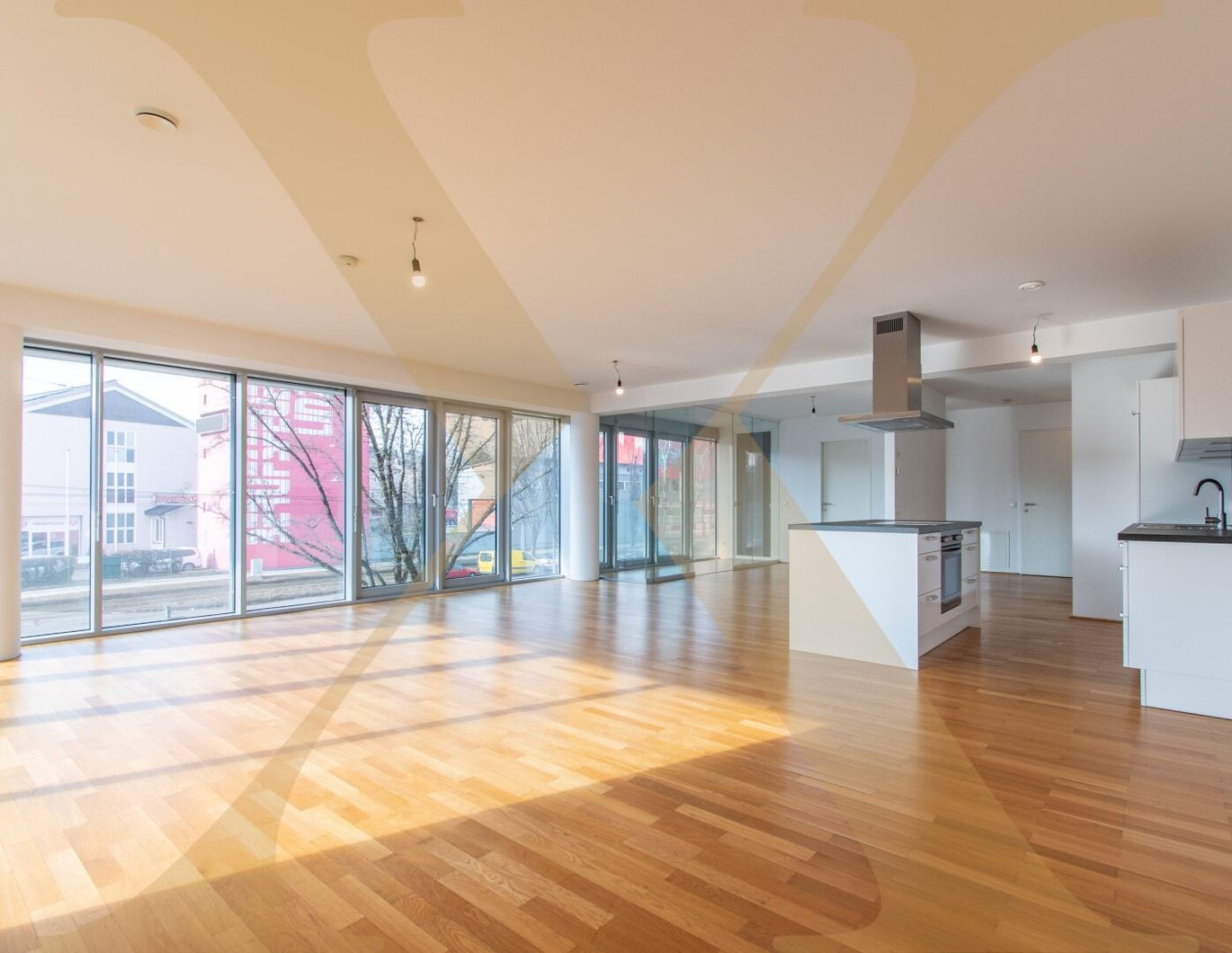 Lichtdurchflutete 2-Zimmer-Wohnung mit voll ausgestatteter Küche in Linz nähe WIFI zu vermieten! (Top 14)