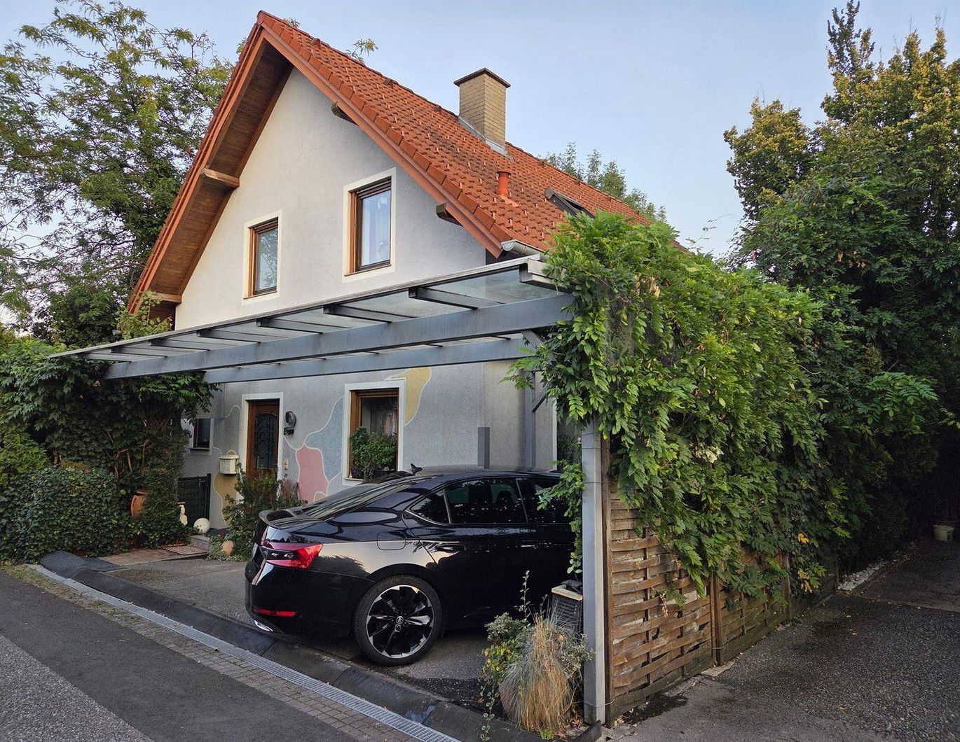 Einfamilienhaus in Neuseiersberg - nur 50 m von der Stadtgrenze Graz entfernt