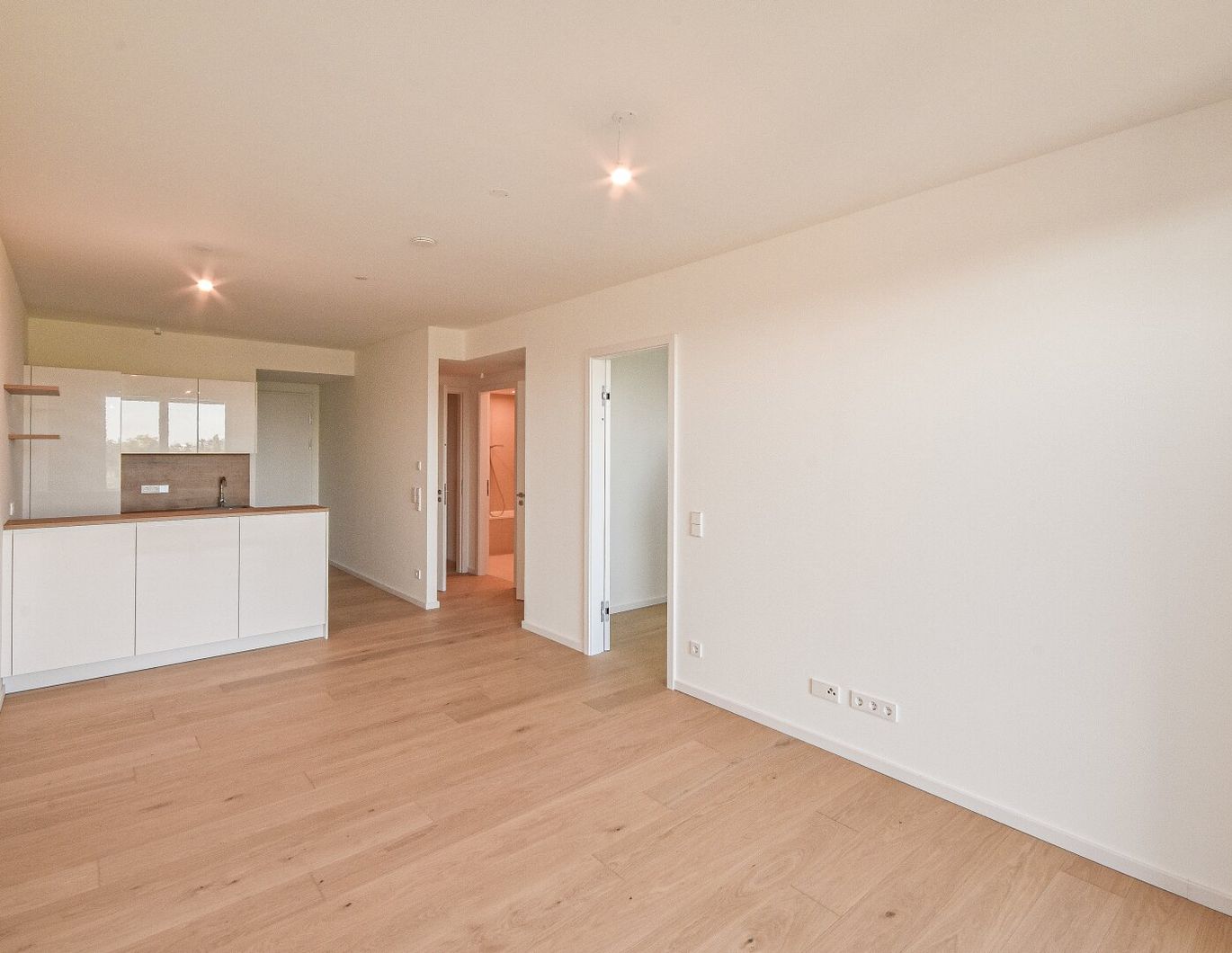 ERSTBEZUG: Traumhafte 2-Zimmer Wohnung mit großem Balkon und Fernblick | GRÜNBLICK |