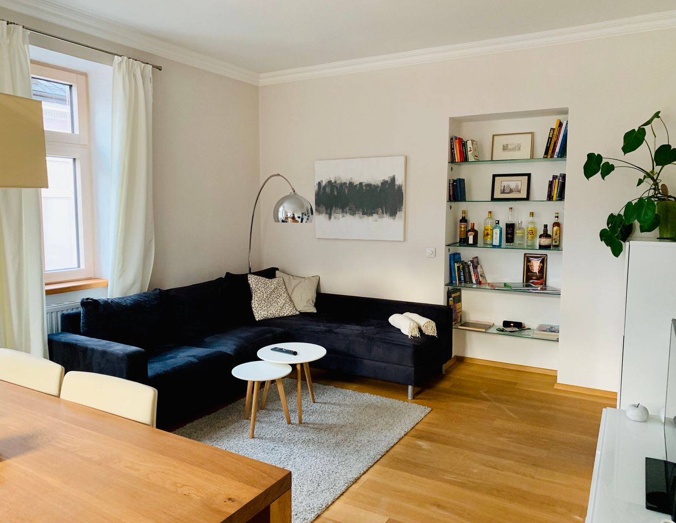 PRIVAT Charmante 2-Zimmer Altbau Wohnung