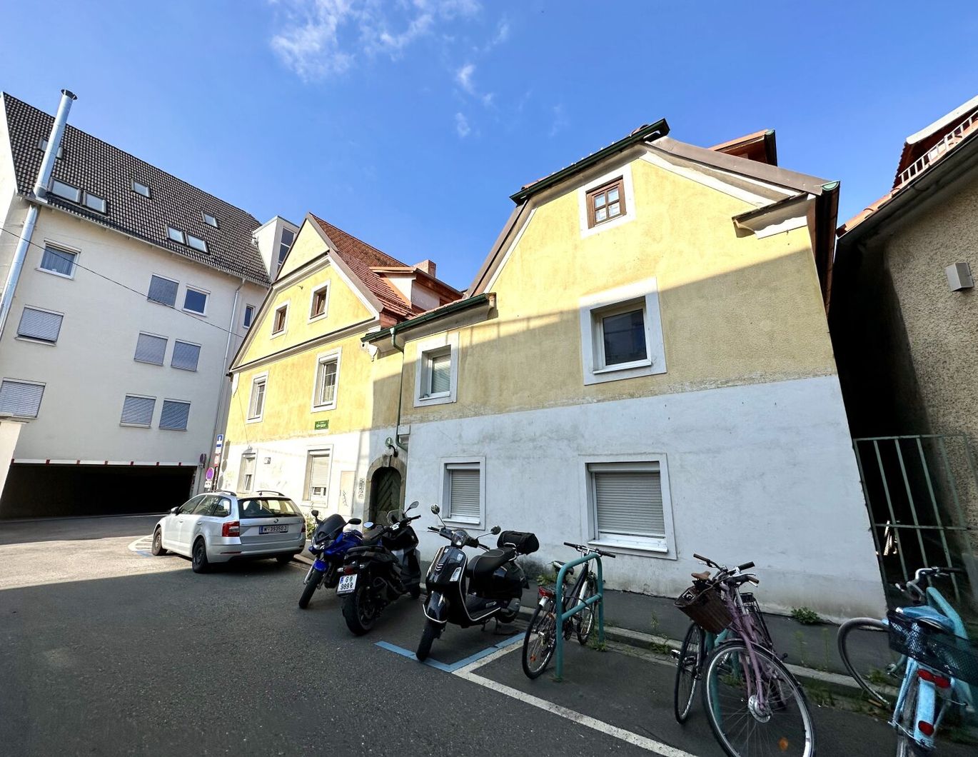 Vollvermietetes 3-geschossiges Zinshaus in der Grazer Innenstadt angrenzend an den 1.Bezirk