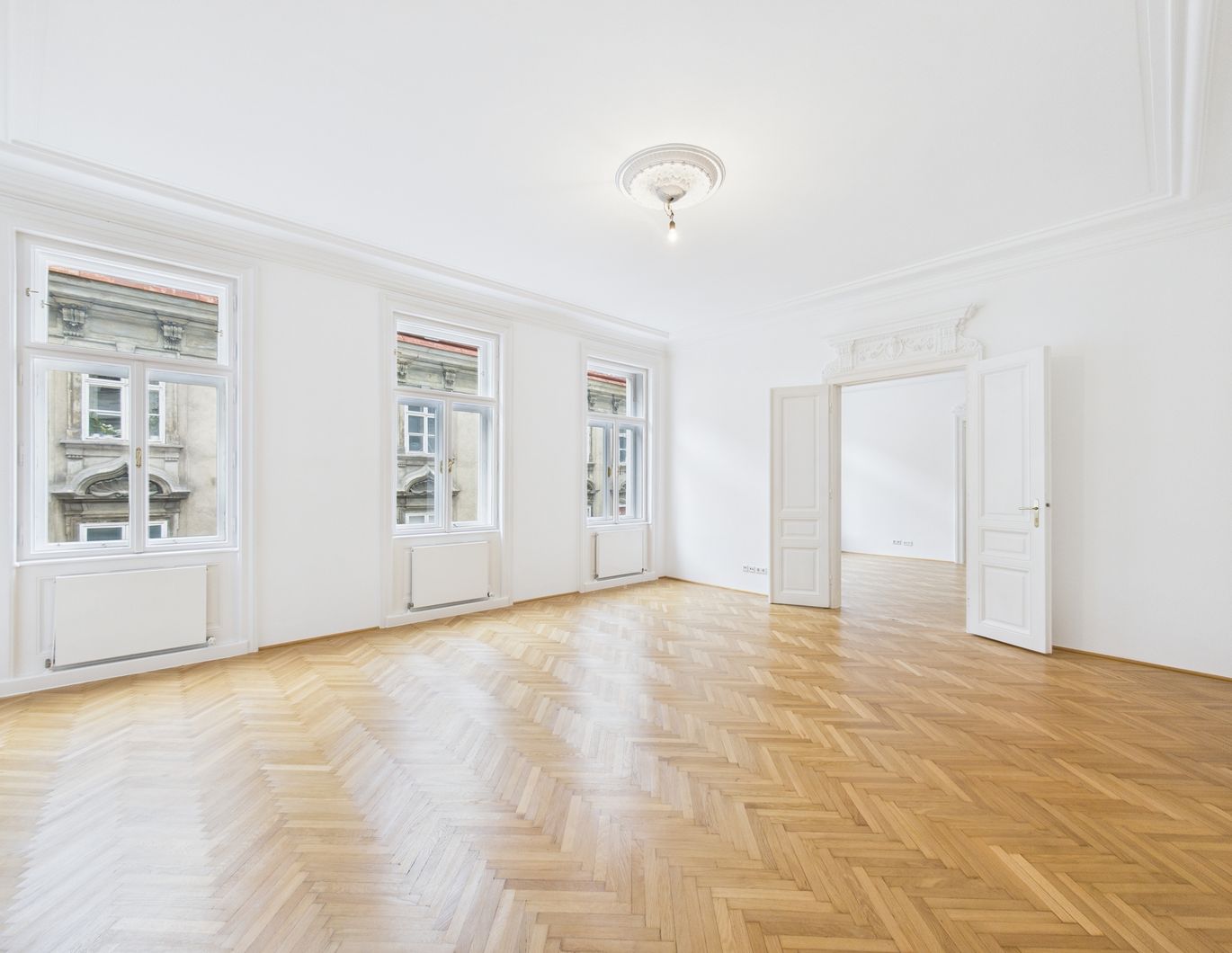 Klassischer Altbau, 6 Zimmer, Nähe Judenplatz