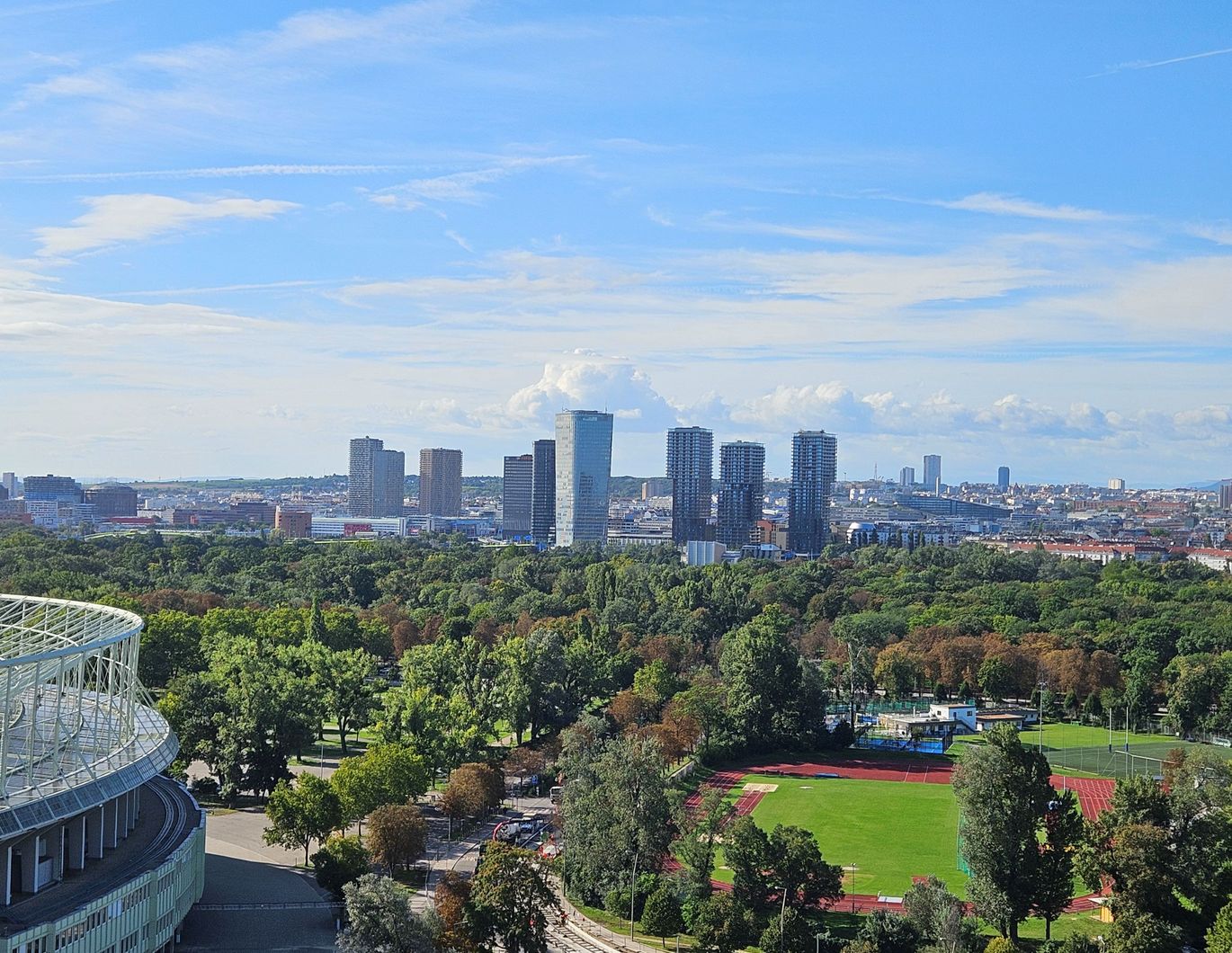 Grünblick: 2 Zi Erstbezug 18.OG Balkon Prater U2 provisionsfrei