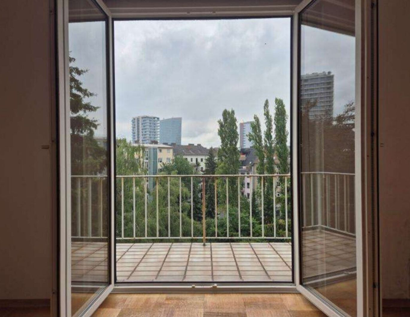 Traumhaftes Wohnen in Linz: Gemütliche Dachgeschosswohnung mit Balkon, Garten und Ruhelage!