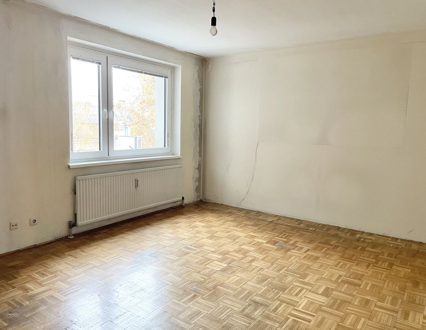 PROVISIONSFREI VOM EIGENTÜMER! EIN-ZIMMER-WOHNUNG IN TOPLAGE IM 6. BEZIRK!