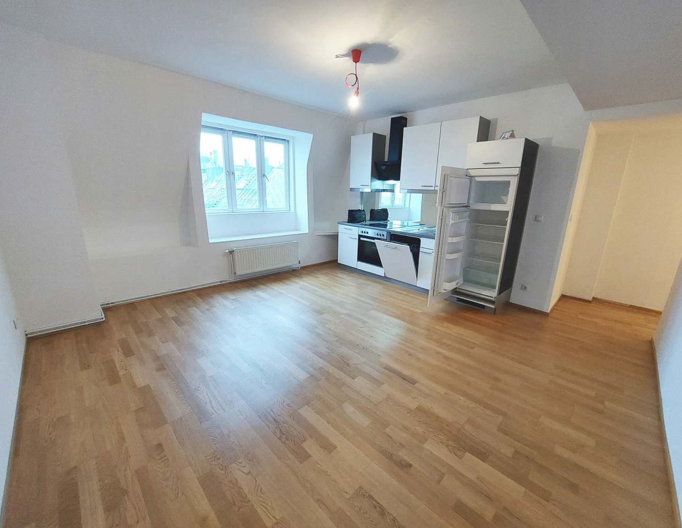 Helle 3-Zimmer-Wohnung mit tollem Ausblick im 8. Bezirk!