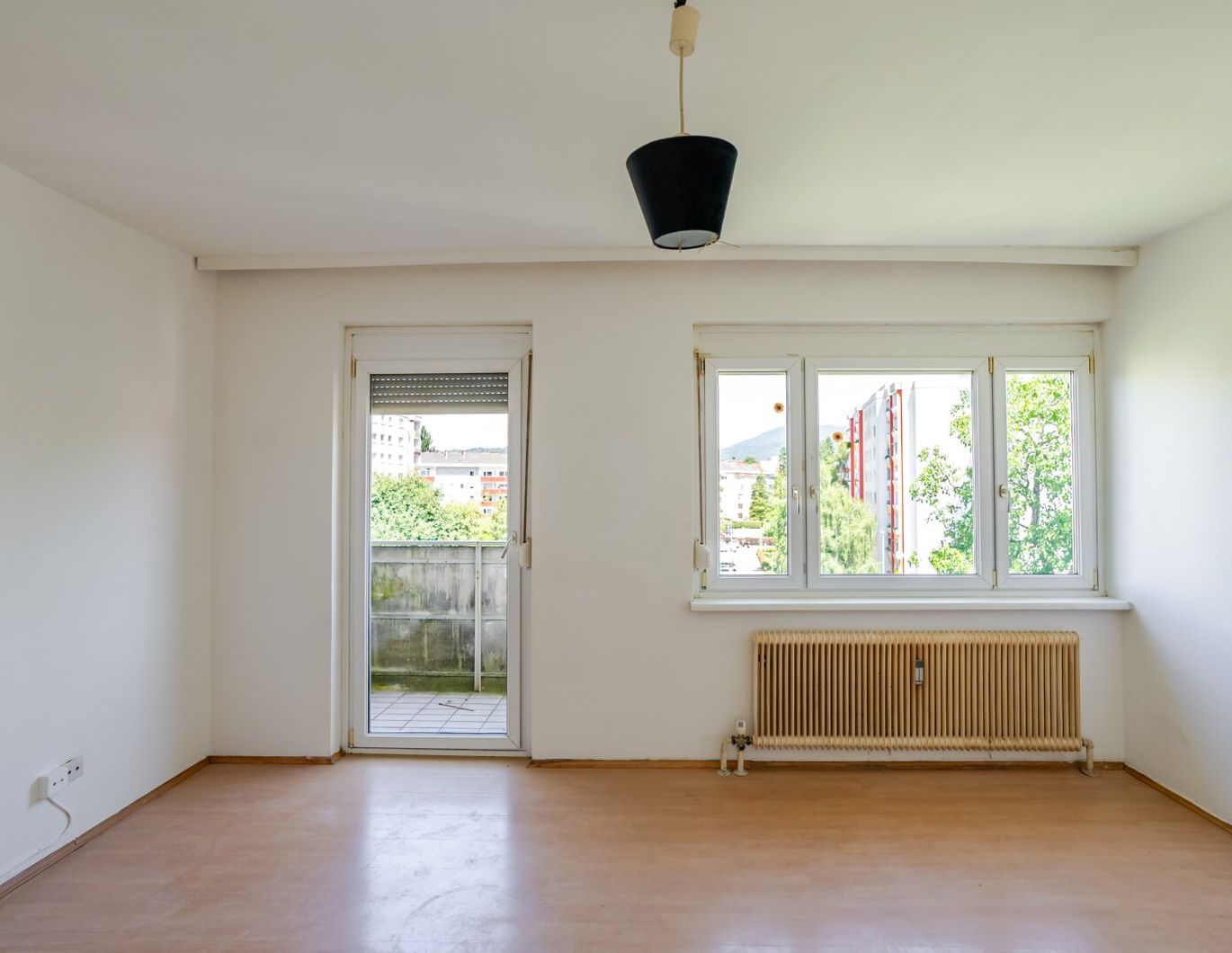 Mit Balkon & Parkplatz: Charmante Kleinwohnung in Andritz - auch als sanierte Designwohnung erhältlich