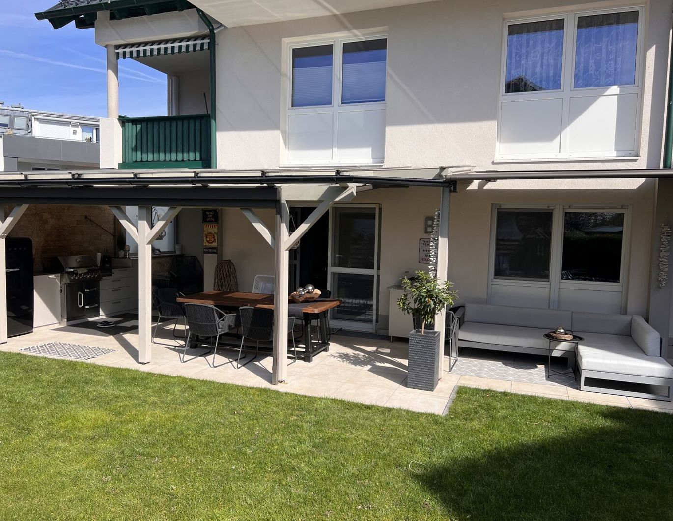 Moderne Gartenwohnung mit Pool: Komfortables Wohnen in Wals- Siezenheim für anspruchsvolle Genießer