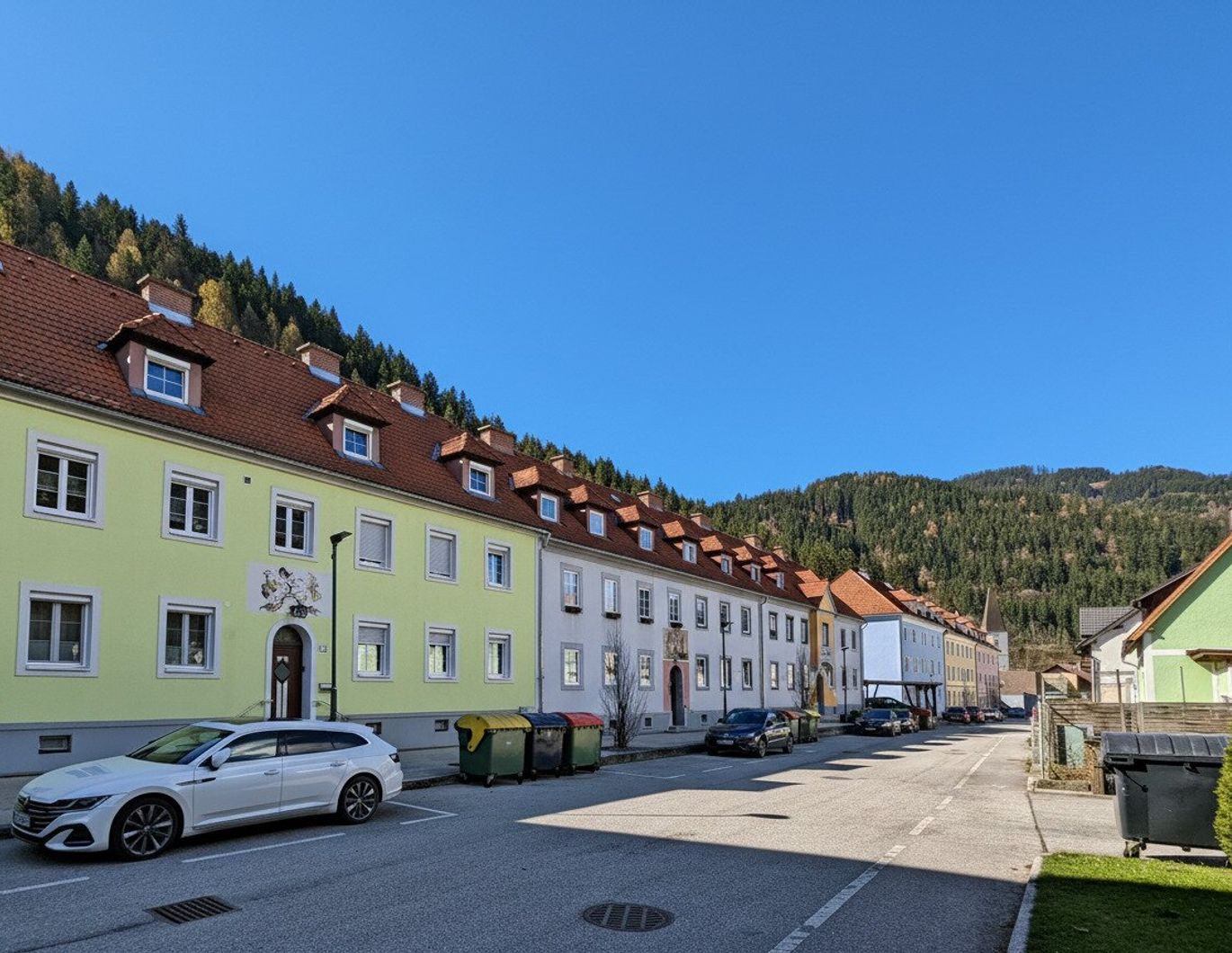 Sofort verfügbare DG-Eigentumswohnung in zentraler Lage