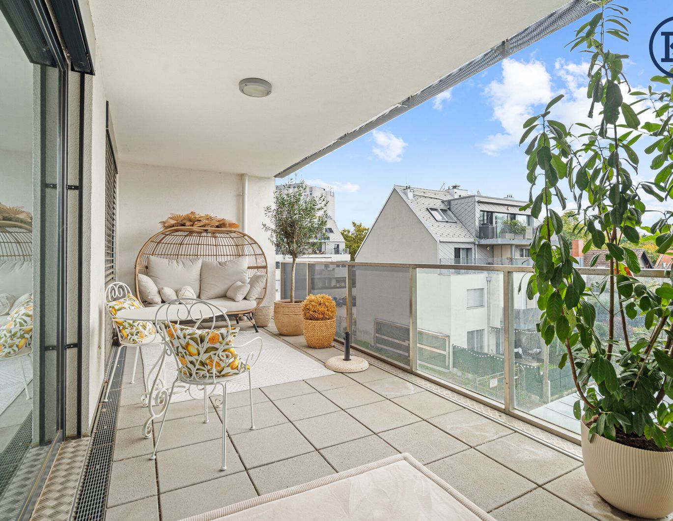 Lifestyle Pur: Wohnung mit Loggia nahe Donauzentrum, Alte Donau & UNO-City