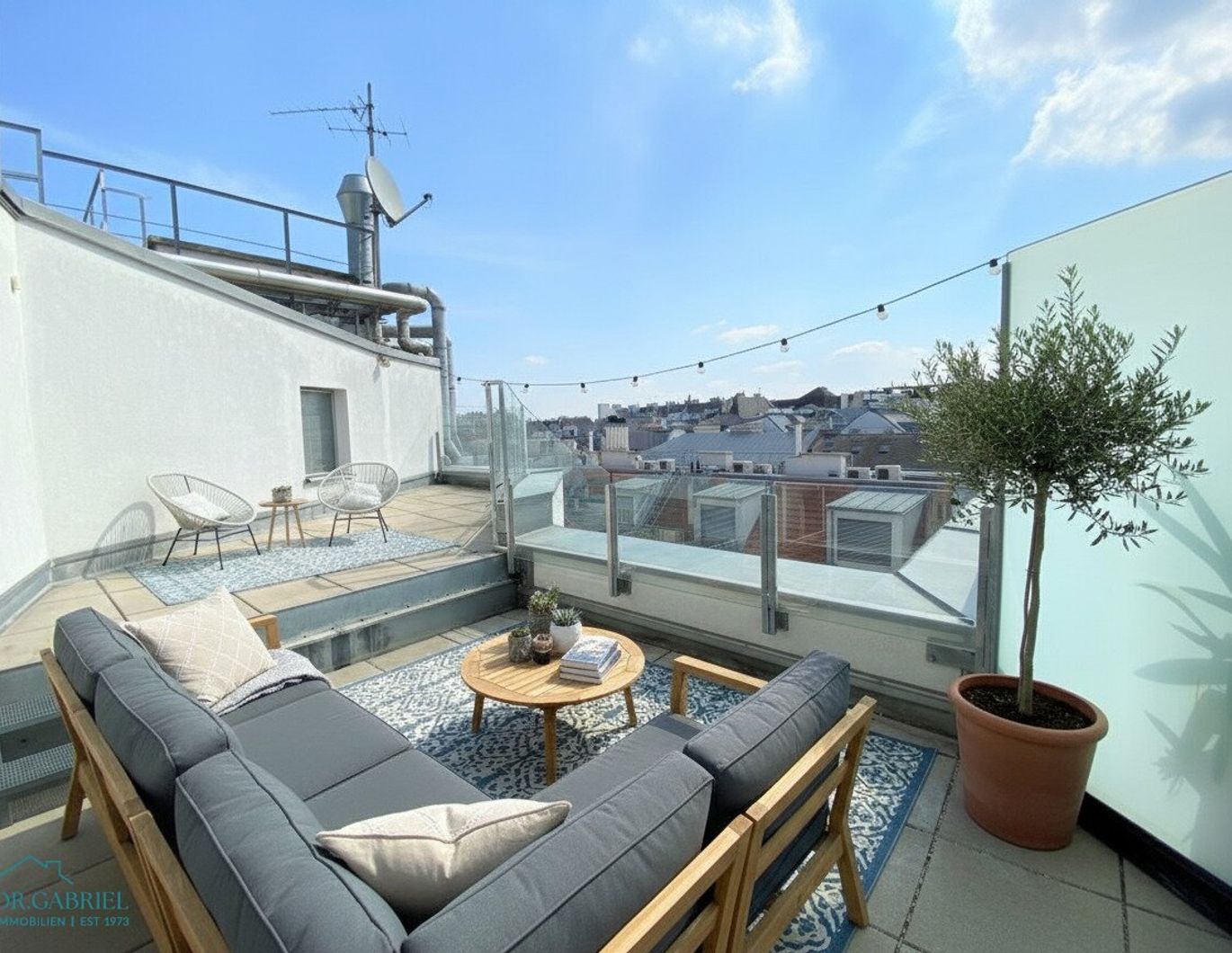 EXCLUSIVE TERRASSEN-MAISONETTE NÄHE ROCHUSMARKT