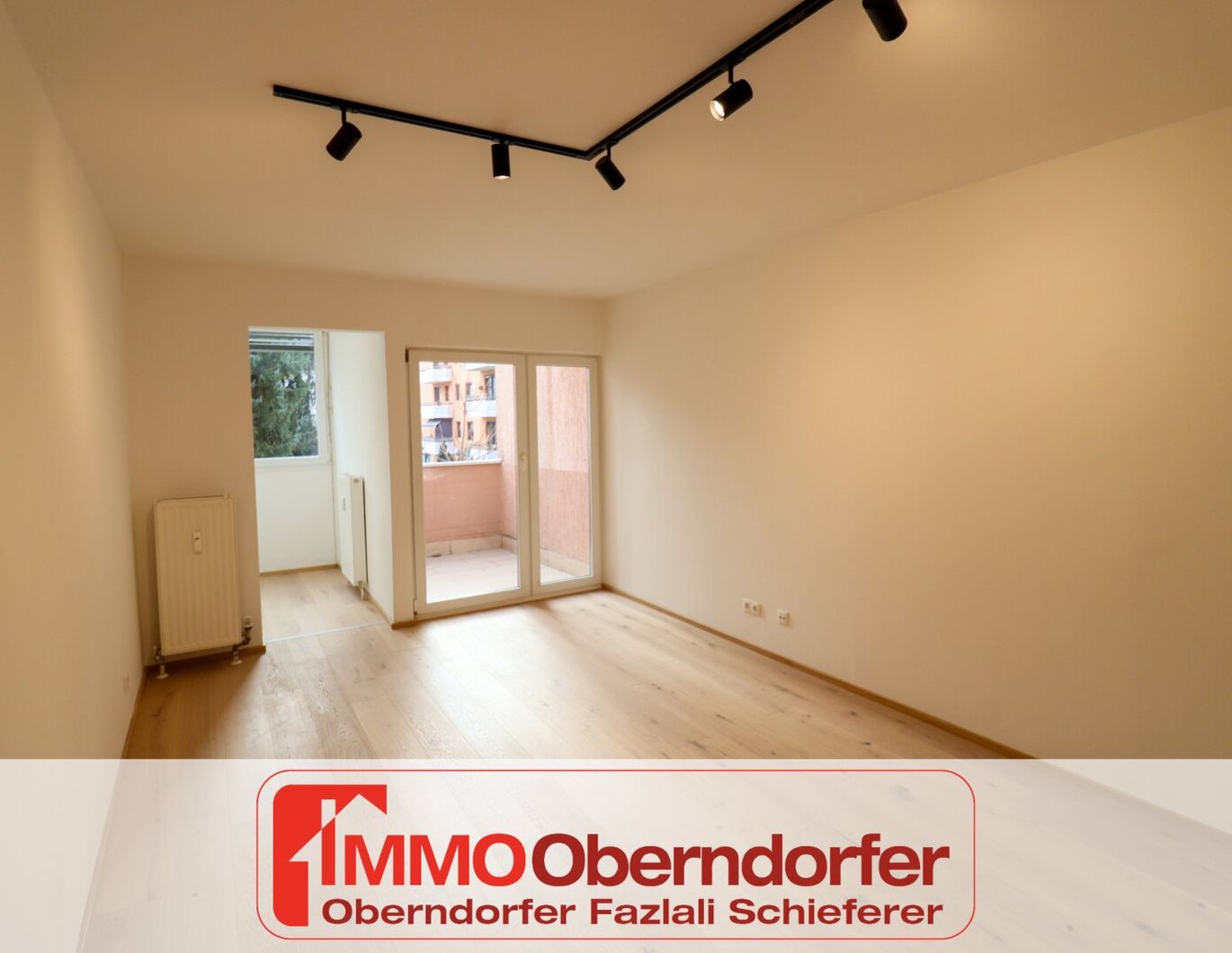 Hochwertig modernisierte Zwei-Zimmer-Wohnung mit Loggia | LEHEN