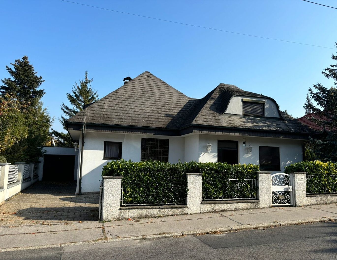 6 Zimmer Haus mit Sauna und Pool!!!