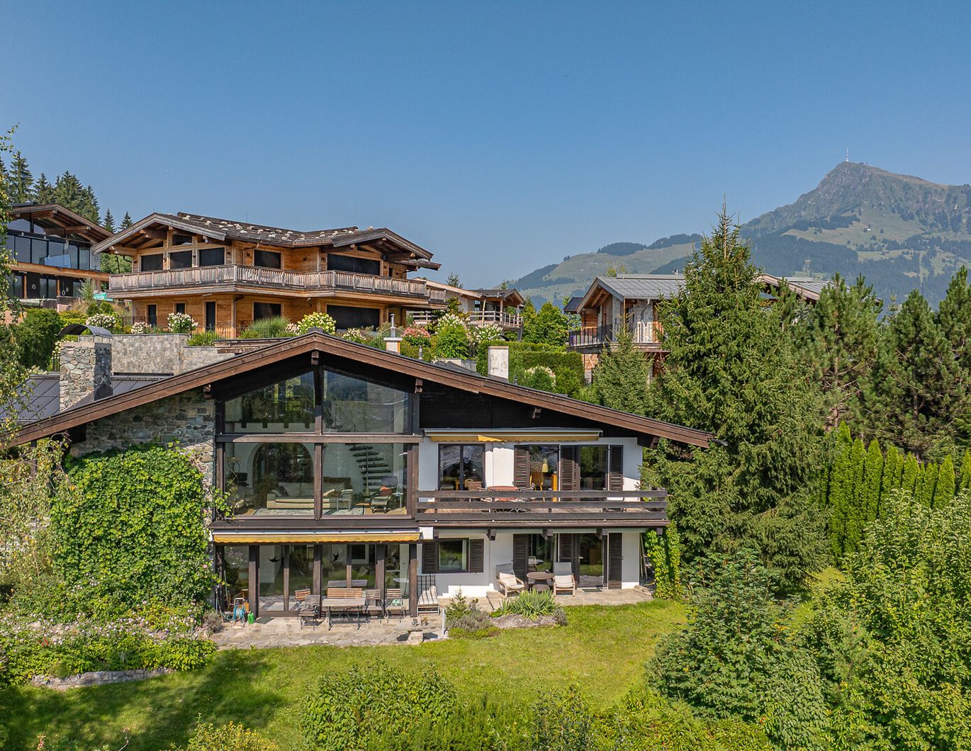 Landhausvilla in einmaliger Aussichtslage