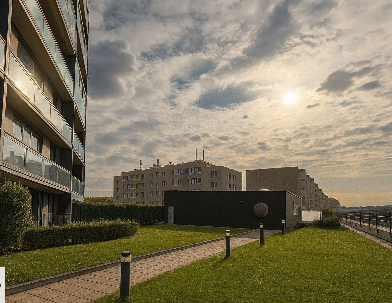 3-Zimmer-Wohnung mit Loggia: Wohnung im K6 Hochhaus