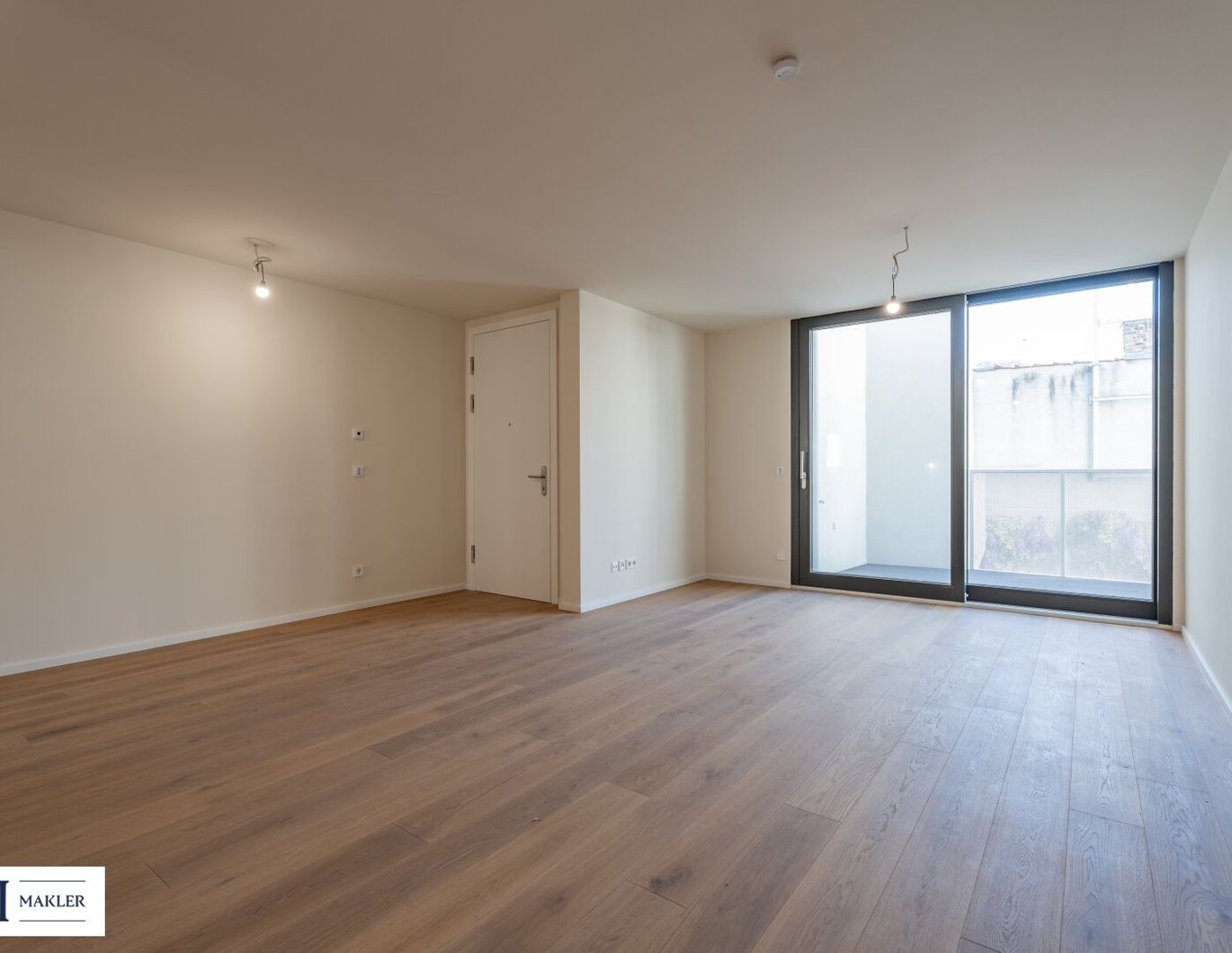 Ein Zuhause zum Wohlfühlen - lichtdurchflutete Dachgeschosswohnung mit Loggia