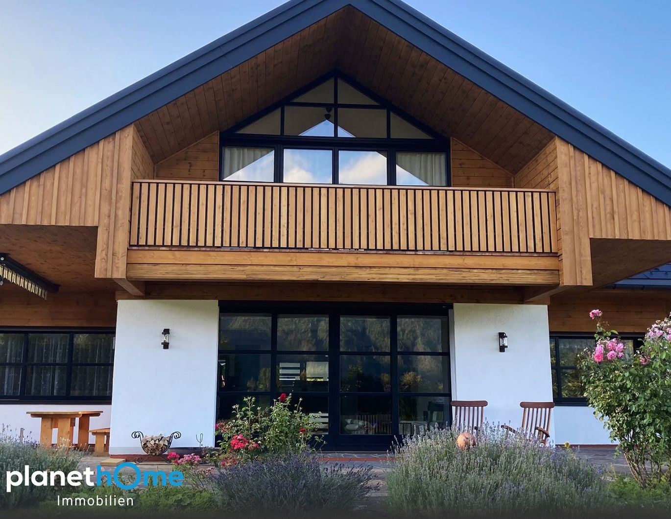 Architekten-Unikat mit unverbaubarer Panoramaaussicht!