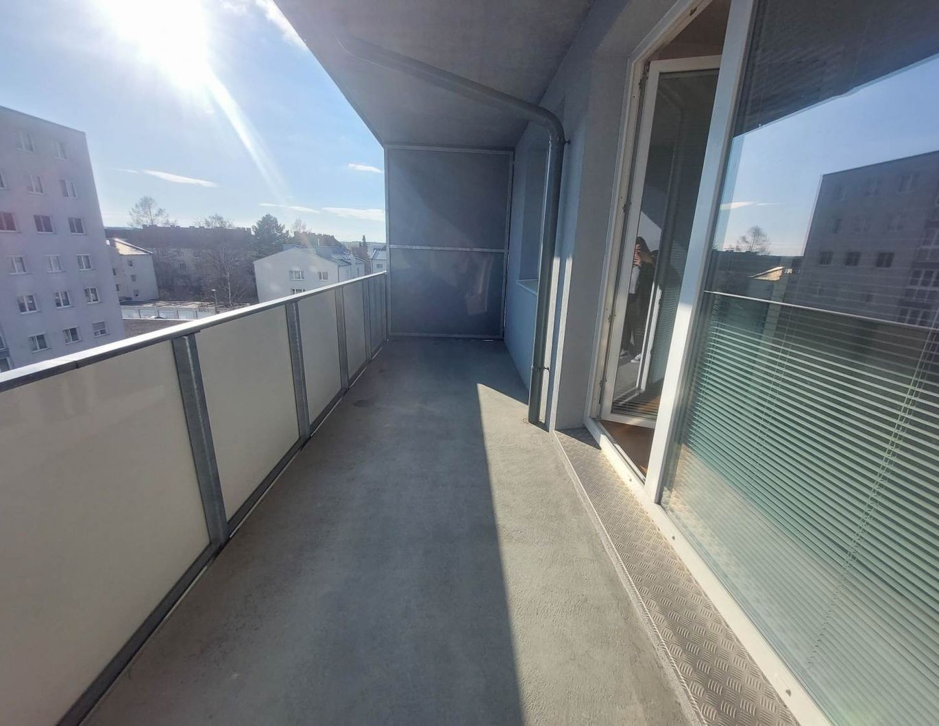 Südseitige Loggiawohnung mit 2 Zimmern, hochwertige Ausstattung