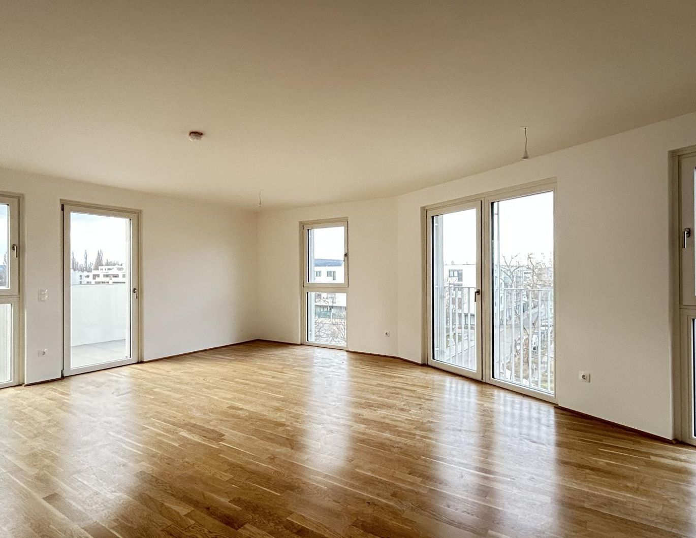 Ihr neues Zuhause: 3-Zimmer-Neubau mit Balkon - Erstbezug & provisionsfrei